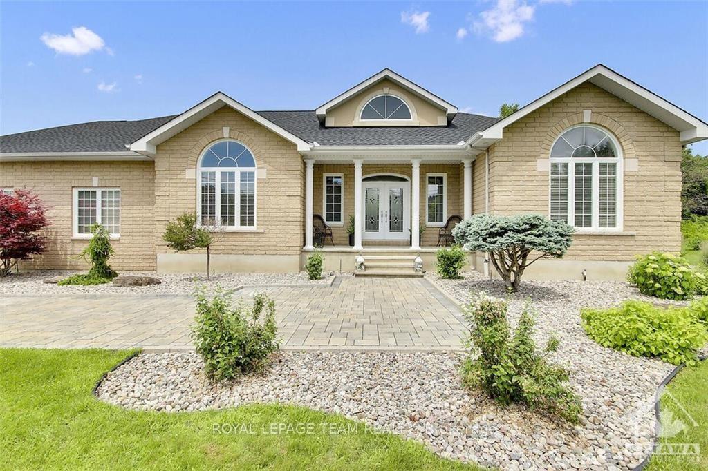 Photo 1 of 6219 Elkwood Drive, Ottawa, Greely — HOMEH