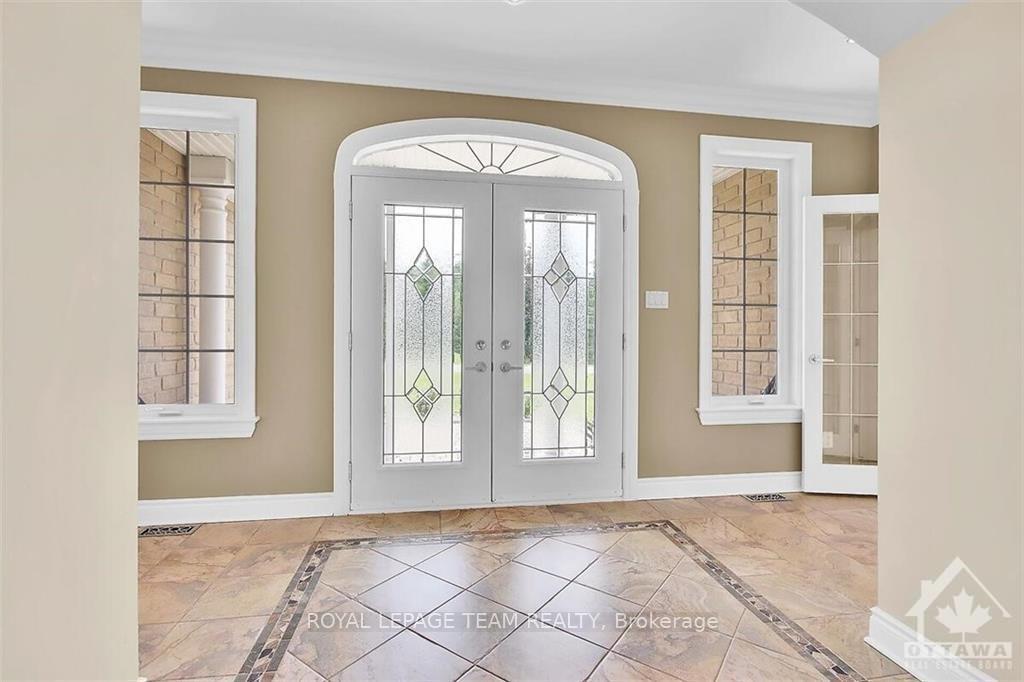 Photo 2 of 6219 Elkwood Drive, Ottawa, Greely — HOMEH