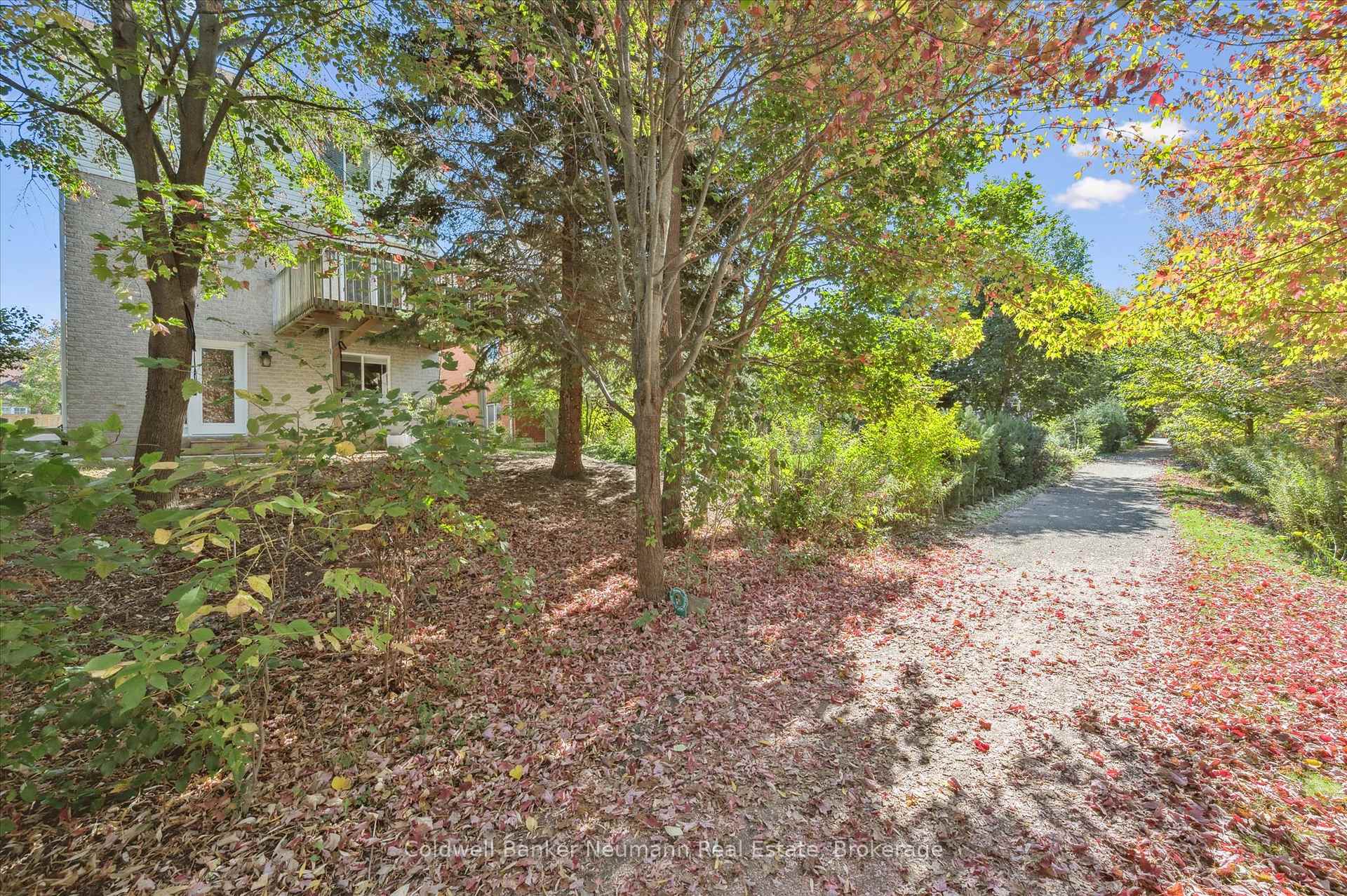 Photo 31 of 126 Farley Drive, Guelph, Pineridge/Westminster Woods — HOMEH