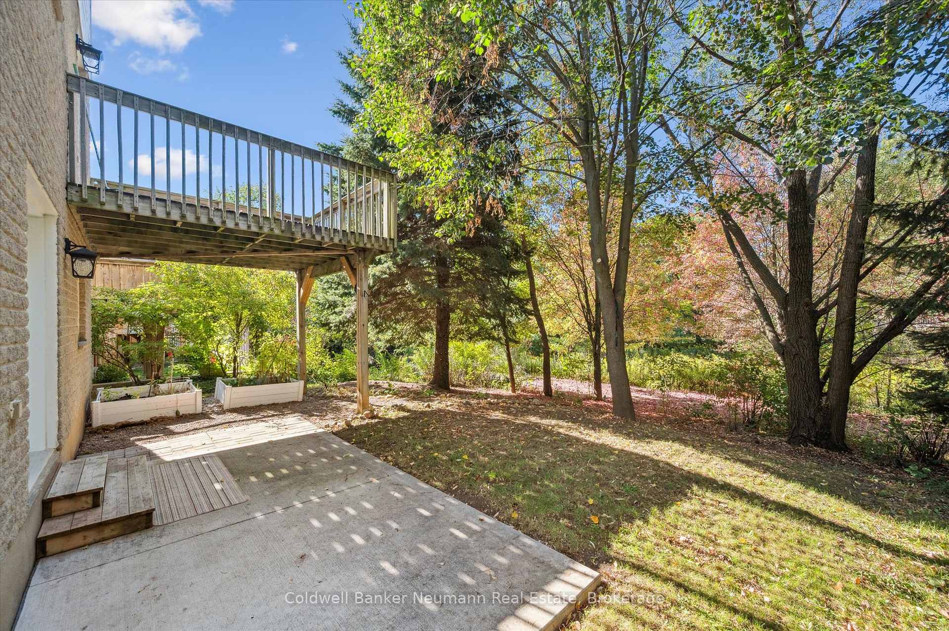 Photo 34 of 126 Farley Drive, Guelph, Pineridge/Westminster Woods — HOMEH