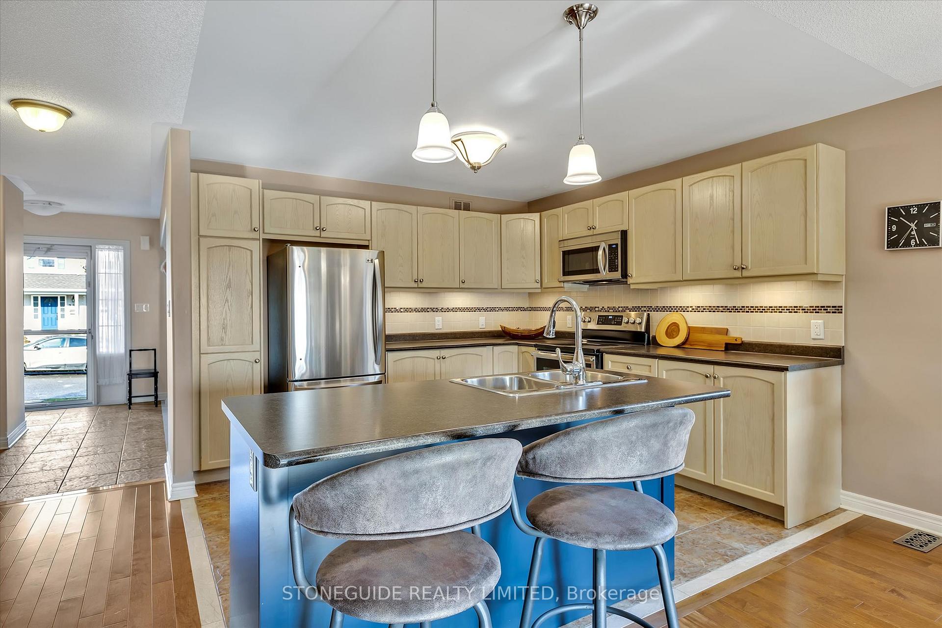 Photo 7 of 270 Bowen Drive, Peterborough, Northcrest Ward 5 — HOMEH