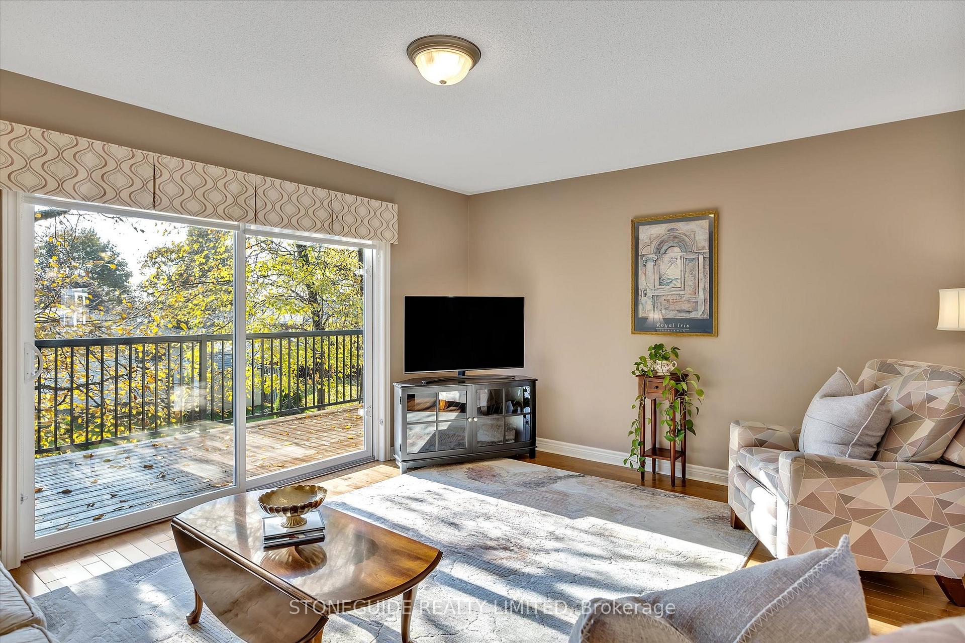 Photo 16 of 270 Bowen Drive, Peterborough, Northcrest Ward 5 — HOMEH