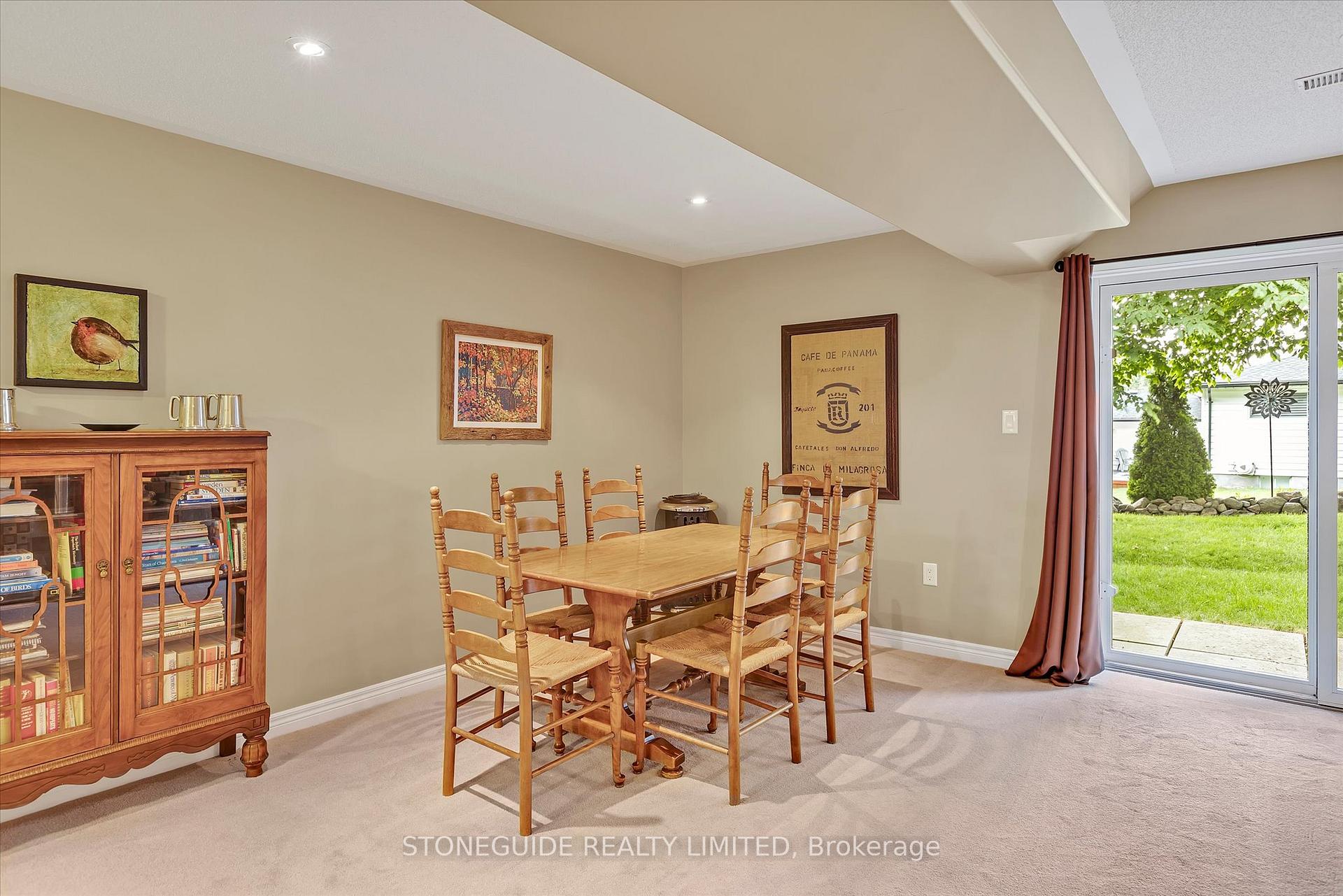 Photo 25 of 270 Bowen Drive, Peterborough, Northcrest Ward 5 — HOMEH