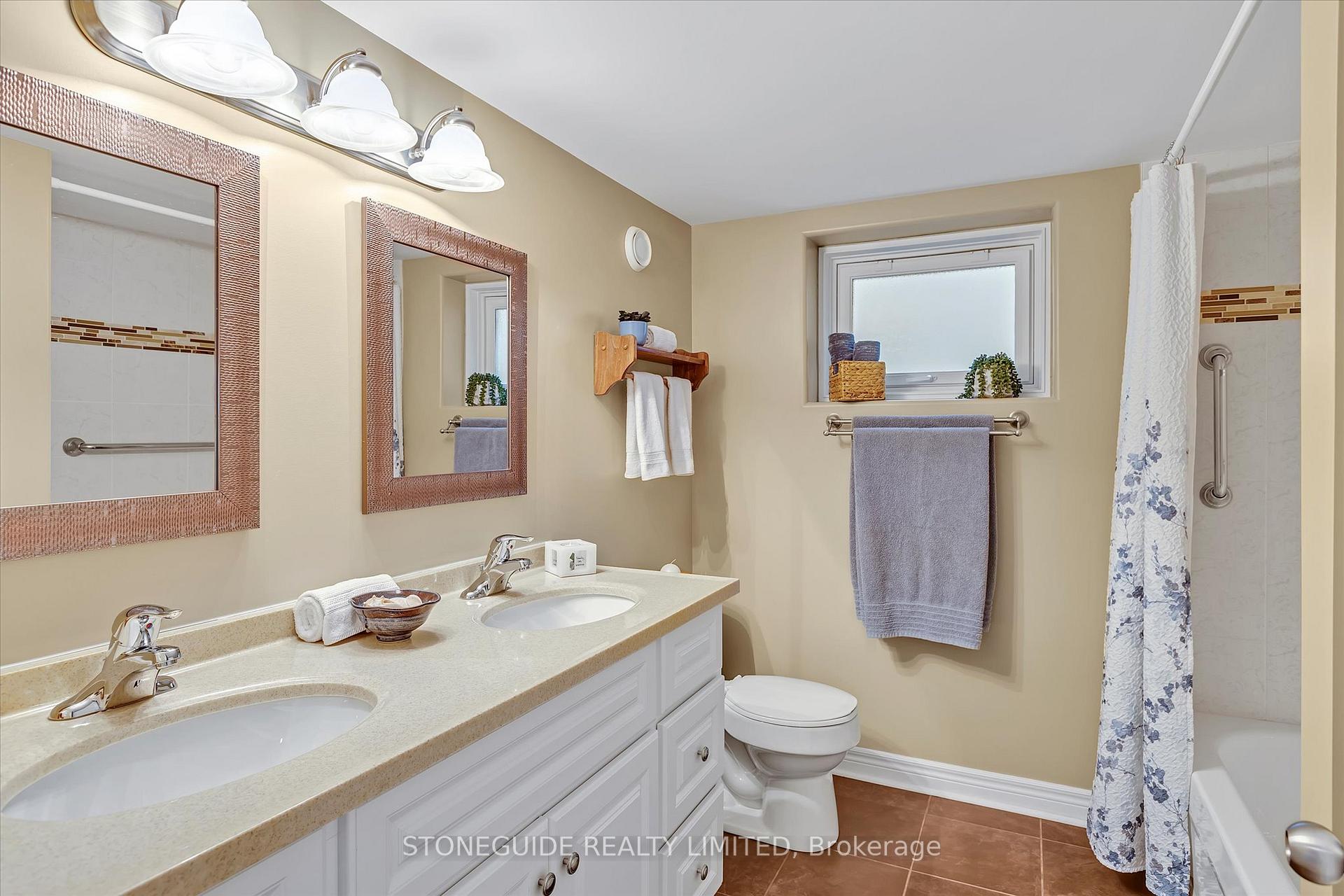 Photo 28 of 270 Bowen Drive, Peterborough, Northcrest Ward 5 — HOMEH