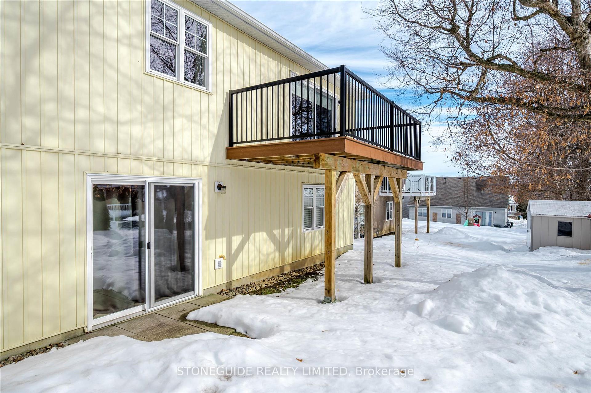 Photo 33 of 270 Bowen Drive, Peterborough, Northcrest Ward 5 — HOMEH