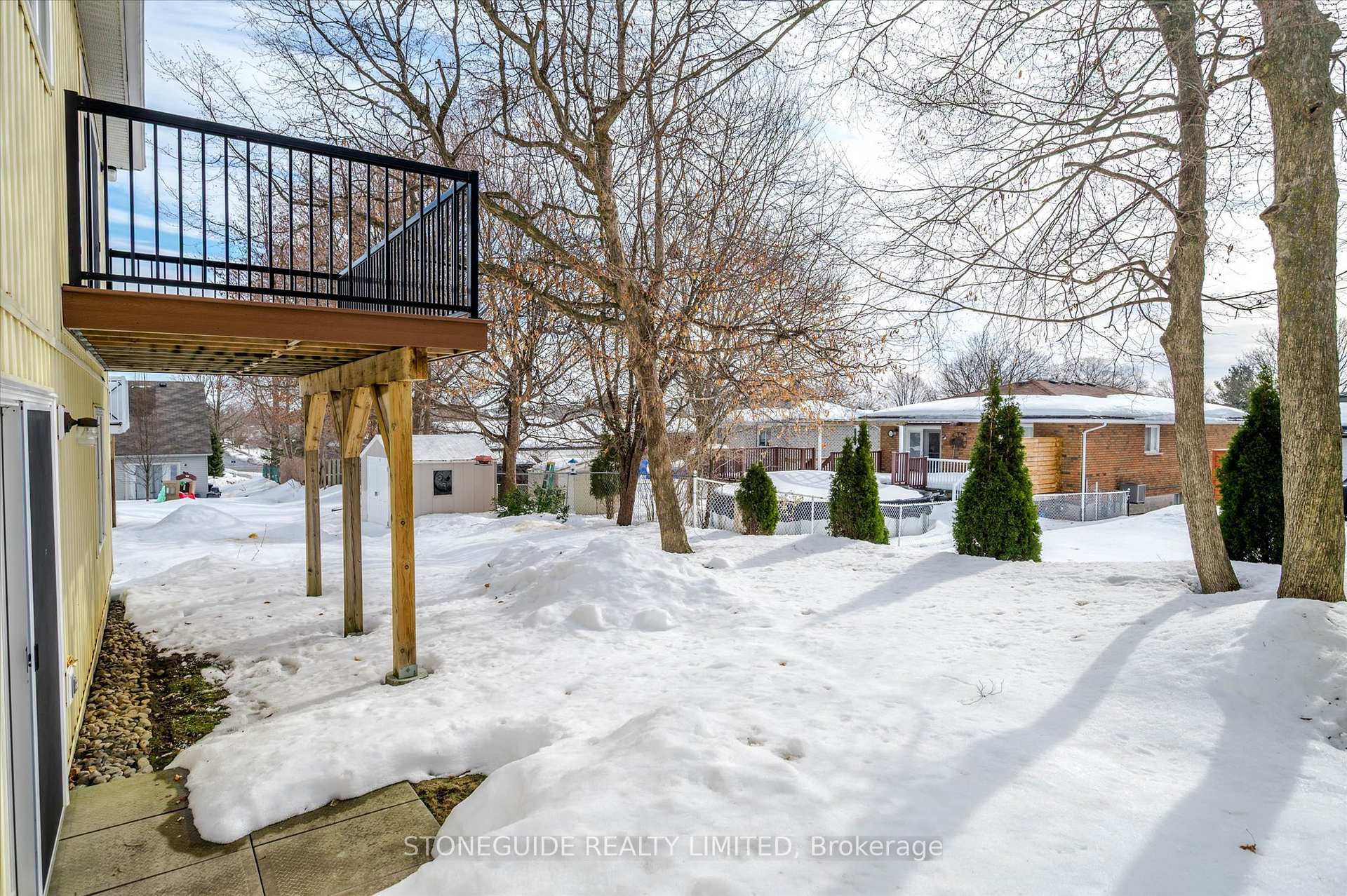 Photo 35 of 270 Bowen Drive, Peterborough, Northcrest Ward 5 — HOMEH