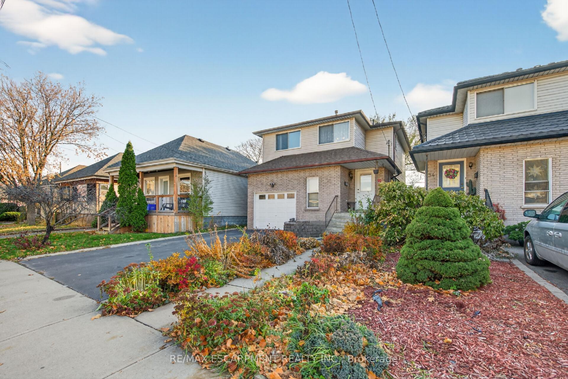 Photo 3 of 36 Cluny Avenue, Hamilton, Crown Point — HOMEH