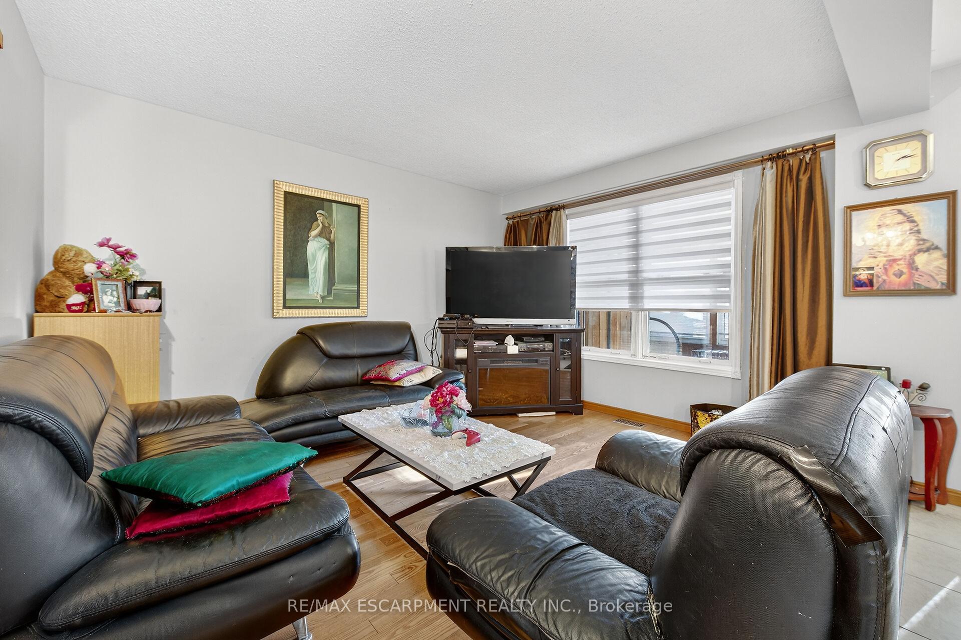 Photo 16 of 36 Cluny Avenue, Hamilton, Crown Point — HOMEH