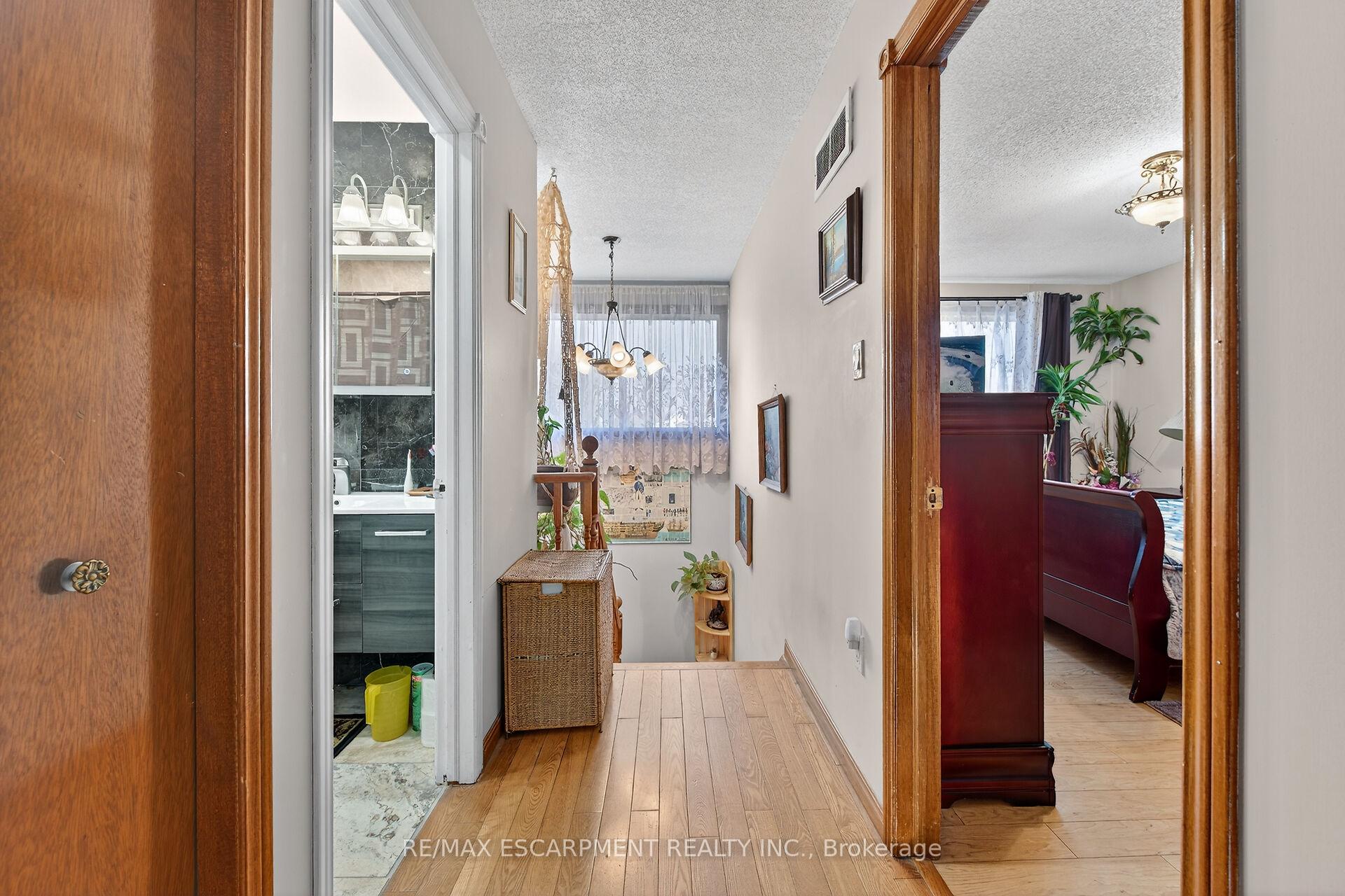 Photo 25 of 36 Cluny Avenue, Hamilton, Crown Point — HOMEH