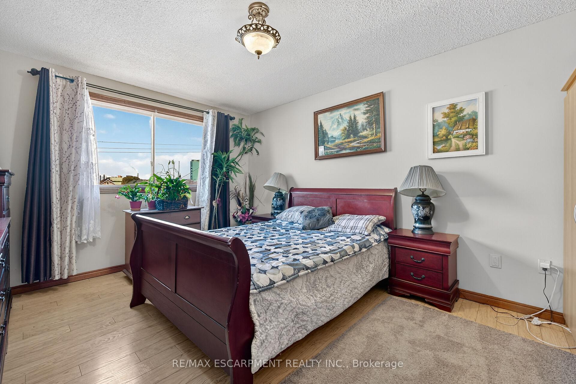 Photo 26 of 36 Cluny Avenue, Hamilton, Crown Point — HOMEH