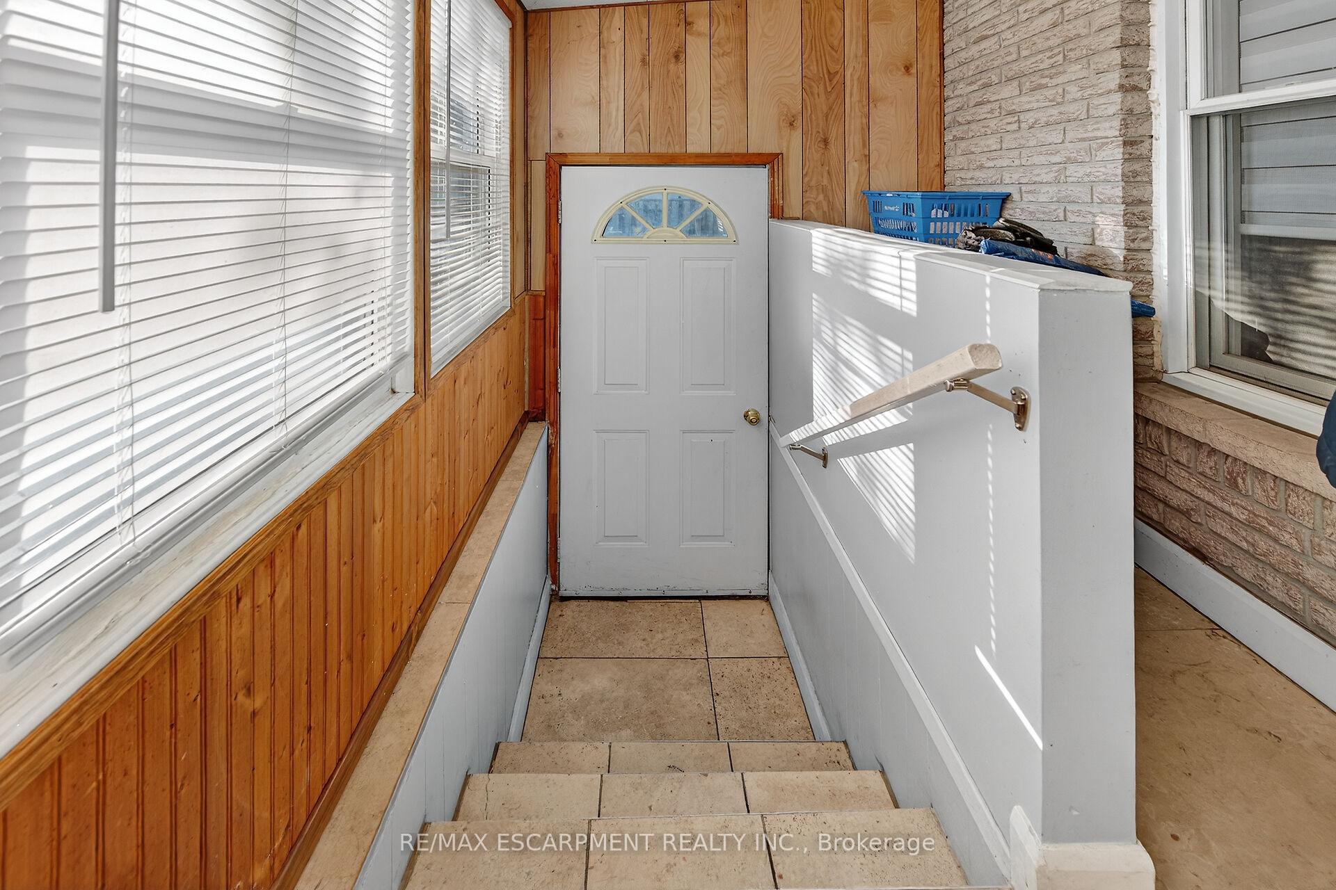 Photo 38 of 36 Cluny Avenue, Hamilton, Crown Point — HOMEH