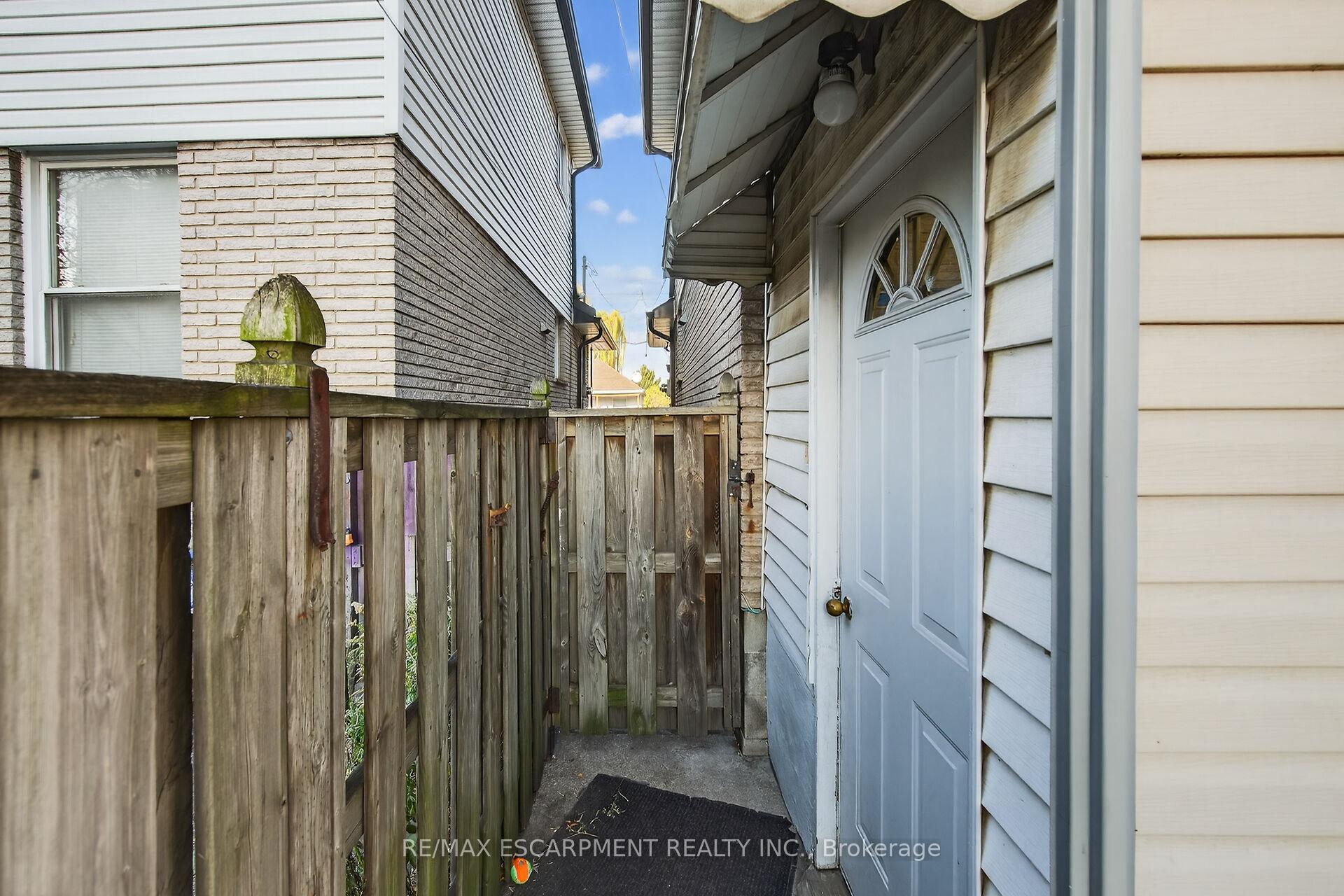 Photo 39 of 36 Cluny Avenue, Hamilton, Crown Point — HOMEH