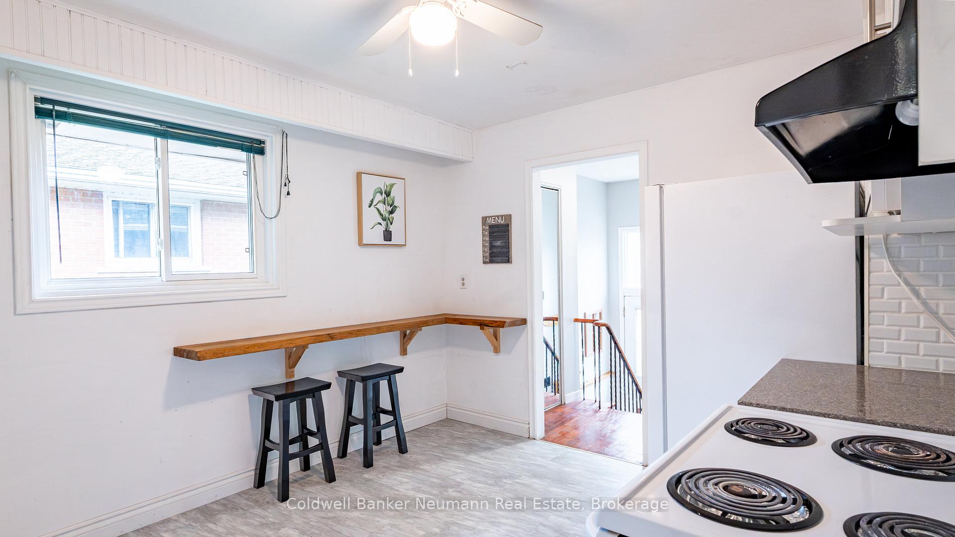 Photo 10 of 54 Conroy Crescent, Guelph, Dovercliffe Park/Old University — HOMEH