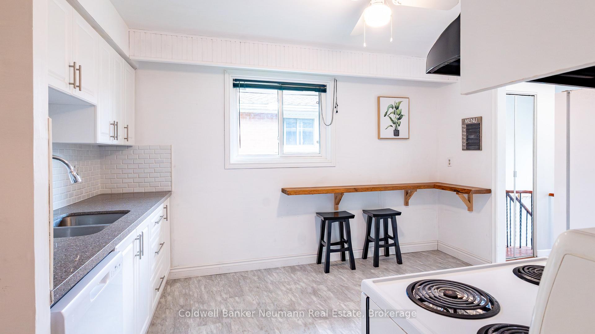 Photo 11 of 54 Conroy Crescent, Guelph, Dovercliffe Park/Old University — HOMEH