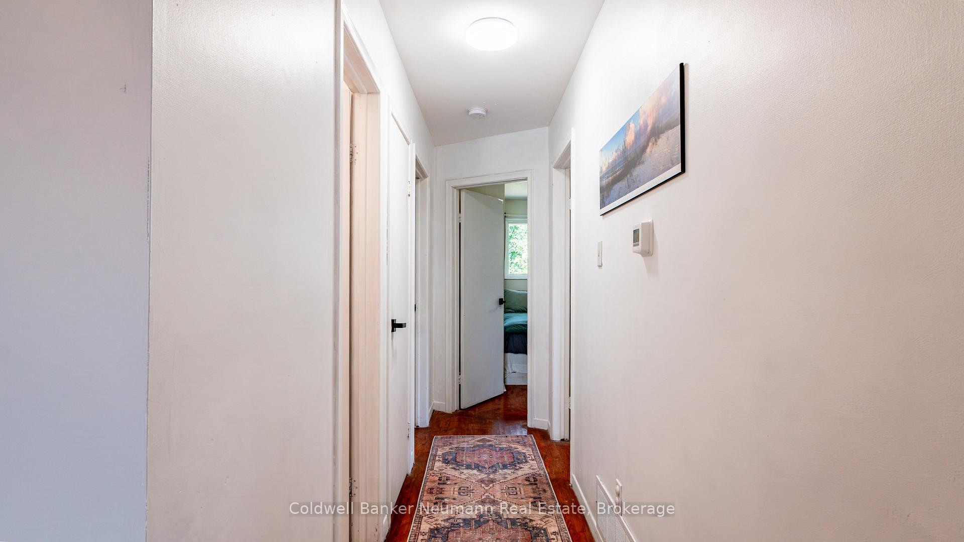 Photo 18 of 54 Conroy Crescent, Guelph, Dovercliffe Park/Old University — HOMEH