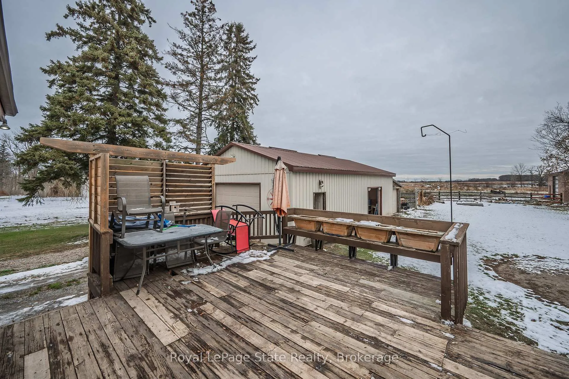 Photo 32 of 2323 56 Highway, Hamilton, Rural Glanbrook — HOMEH