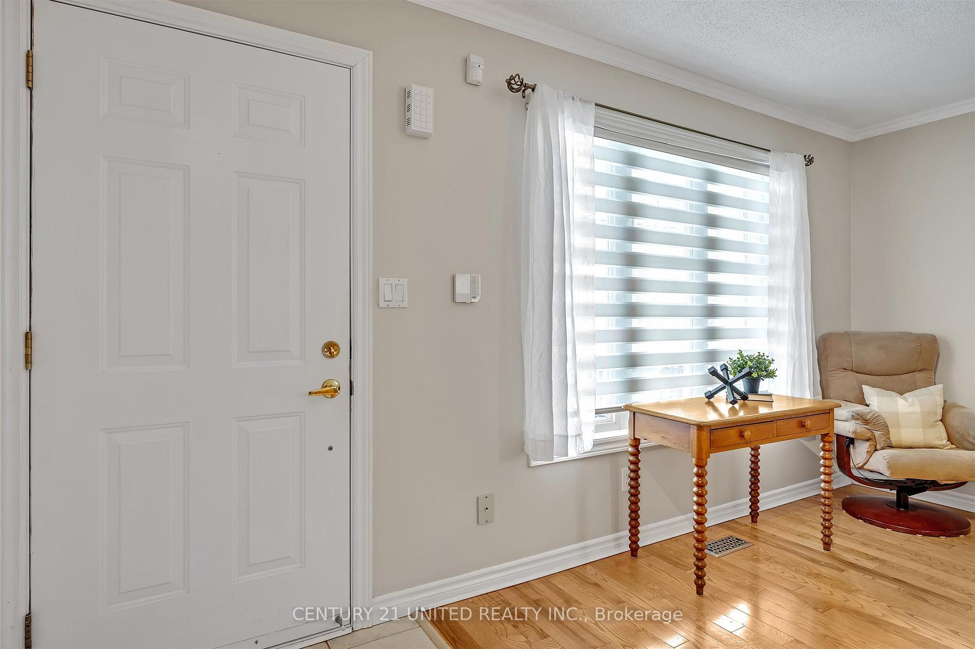 Photo 4 of 705 Trailview Drive, Peterborough, Ashburnham Ward 4 — HOMEH