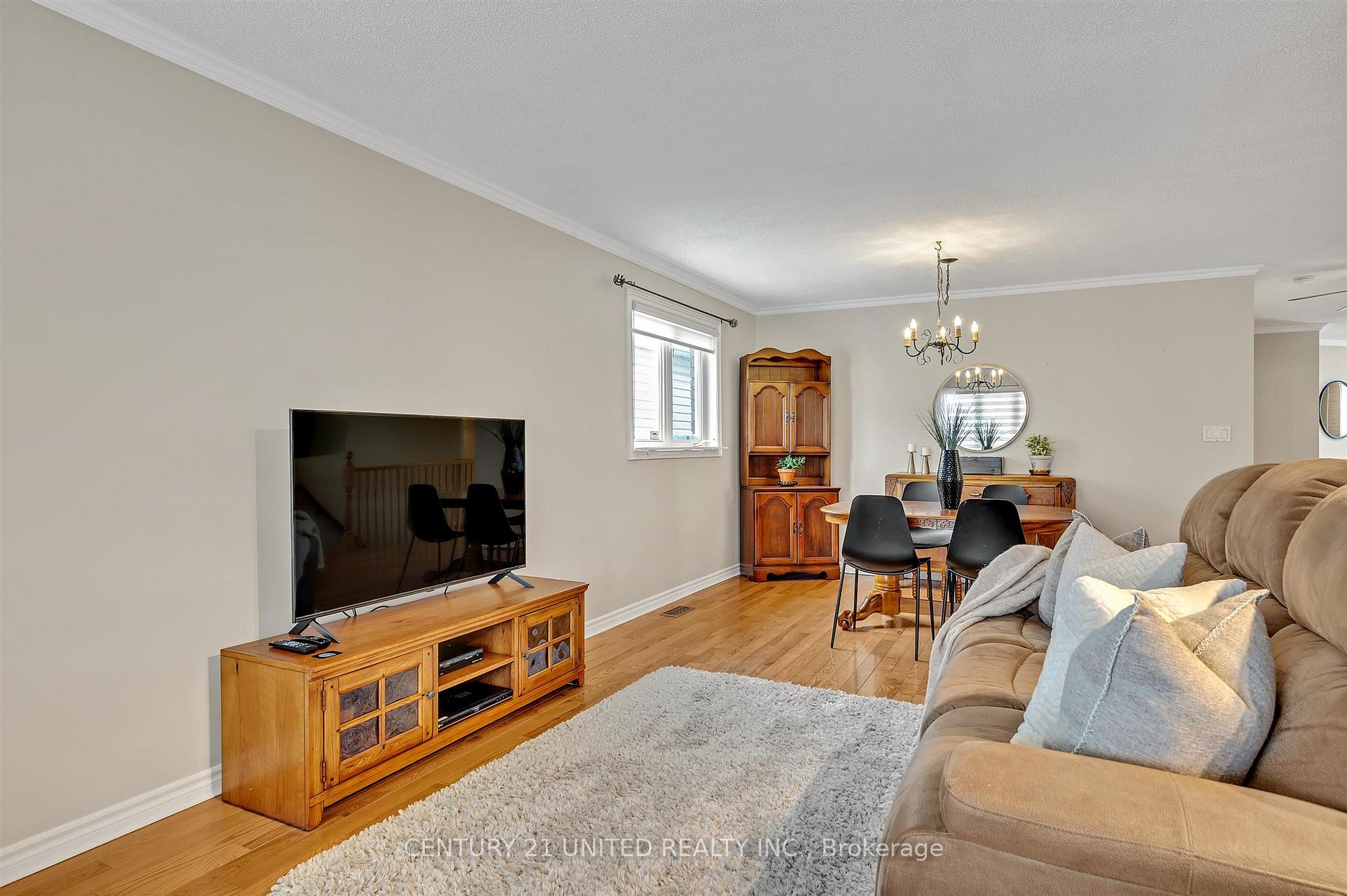 Photo 7 of 705 Trailview Drive, Peterborough, Ashburnham Ward 4 — HOMEH