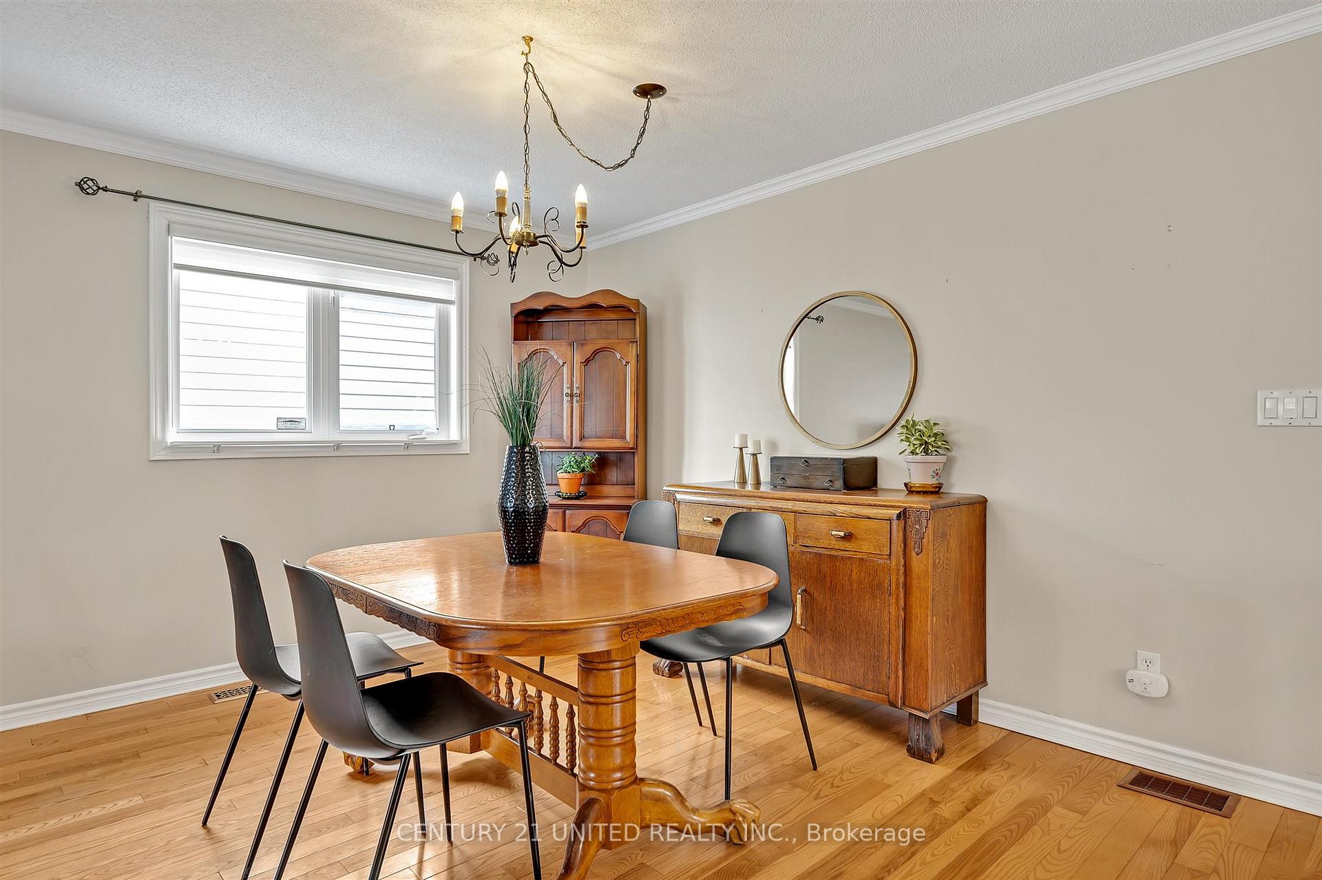 Photo 8 of 705 Trailview Drive, Peterborough, Ashburnham Ward 4 — HOMEH