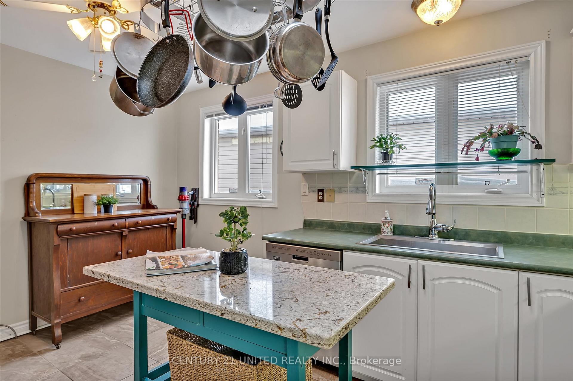 Photo 19 of 705 Trailview Drive, Peterborough, Ashburnham Ward 4 — HOMEH