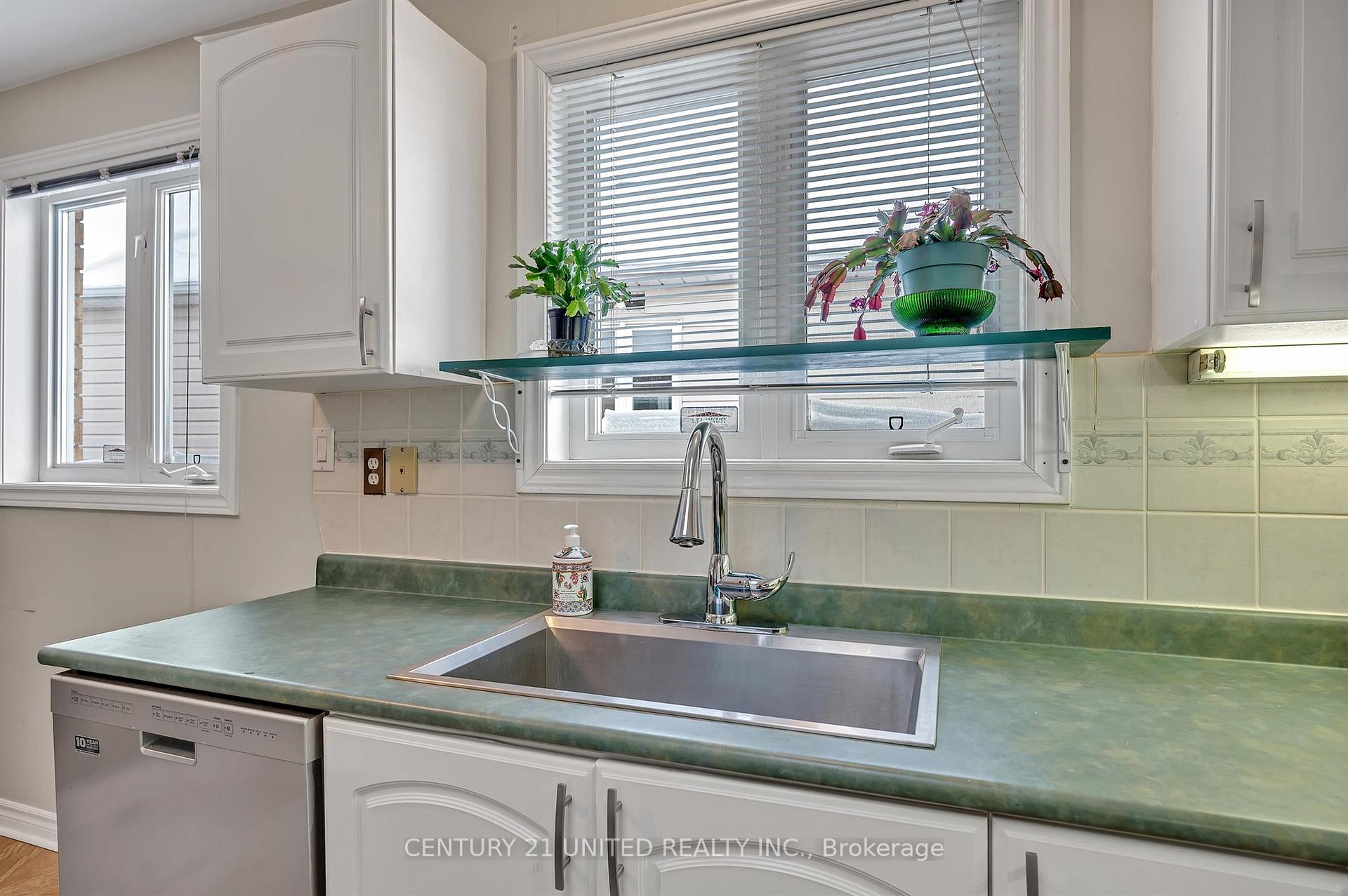 Photo 20 of 705 Trailview Drive, Peterborough, Ashburnham Ward 4 — HOMEH