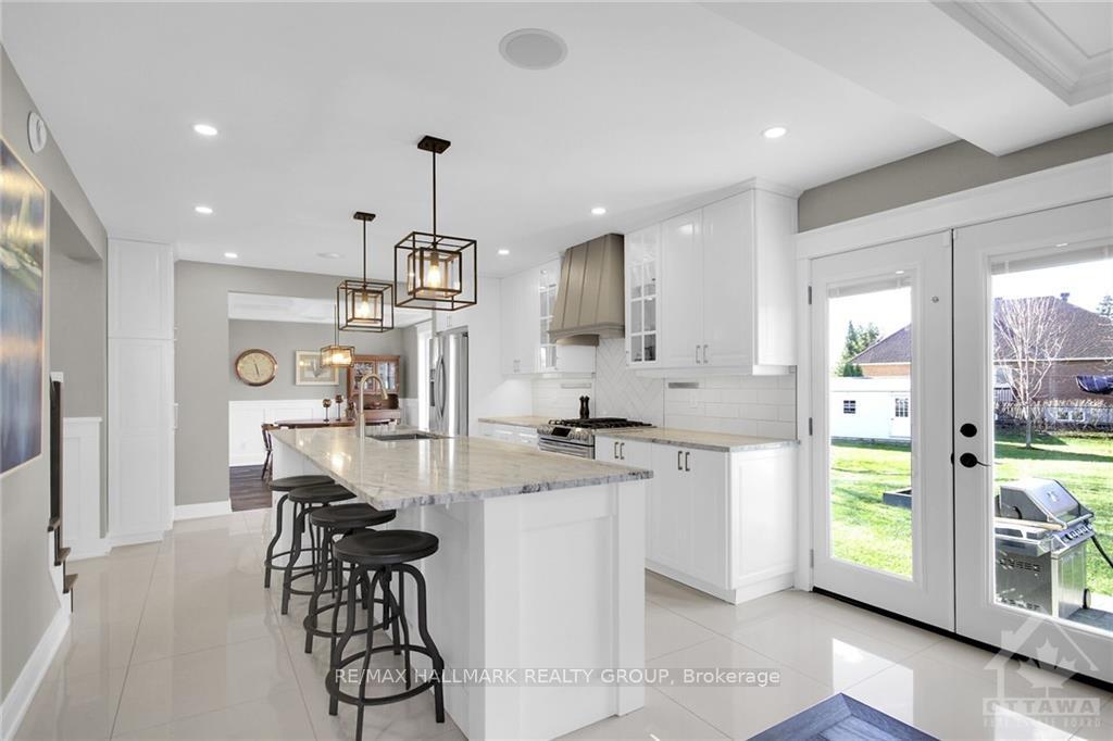 Photo 4 of 1598 Shauna Crescent, Ottawa, Greely — HOMEH