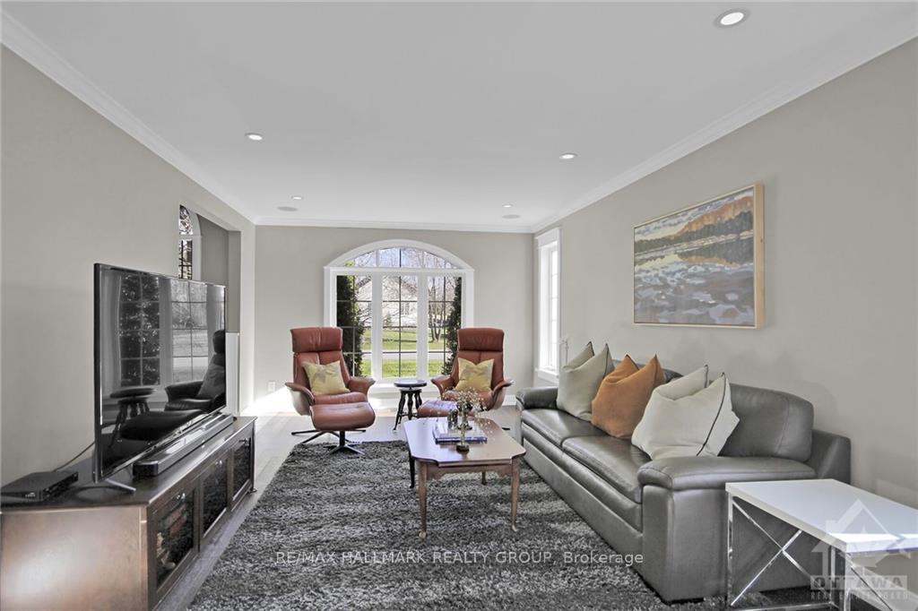 Photo 10 of 1598 Shauna Crescent, Ottawa, Greely — HOMEH