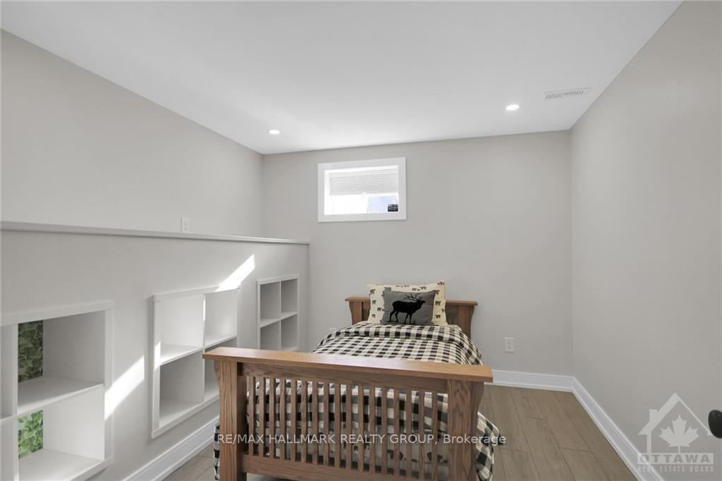 Photo 27 of 1598 Shauna Crescent, Ottawa, Greely — HOMEH