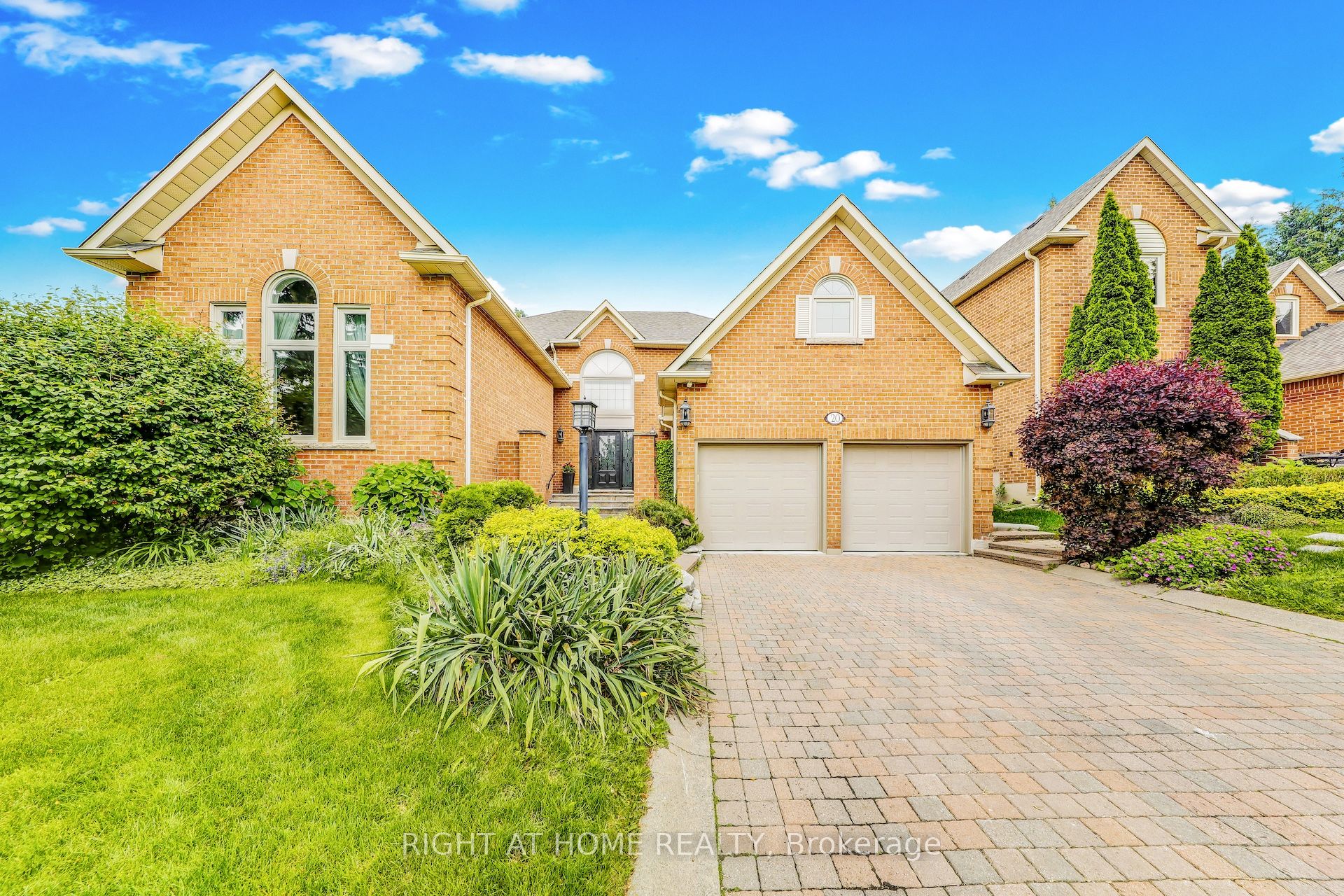 Photo 52 of 20 Woburn Drive, Vaughan, Islington Woods — HOMEH