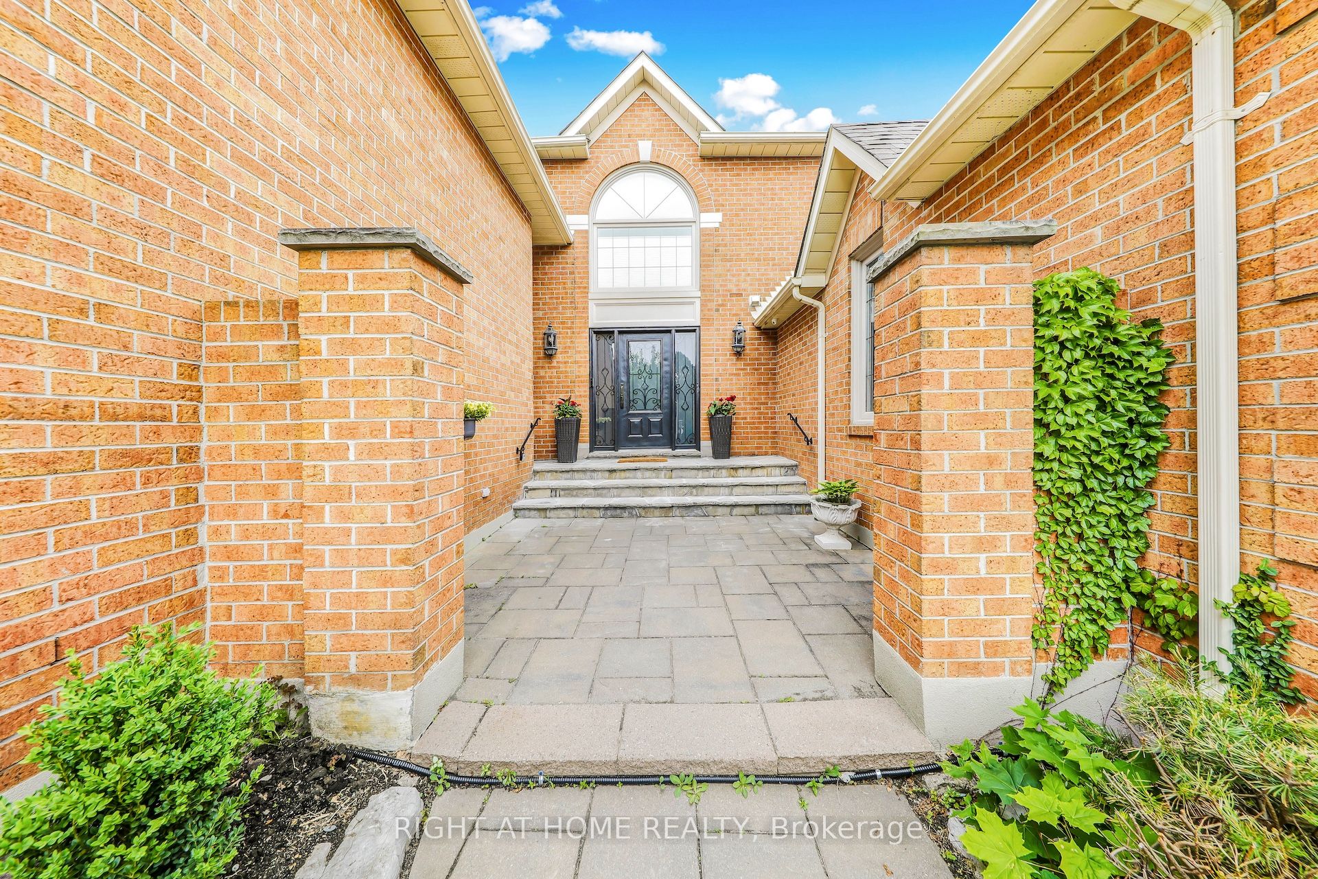 Photo 53 of 20 Woburn Drive, Vaughan, Islington Woods — HOMEH