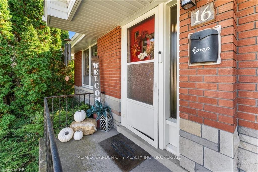 Photo 4 of 16 Hazelwood Avenue, Grimsby, Grimsby West — HOMEH