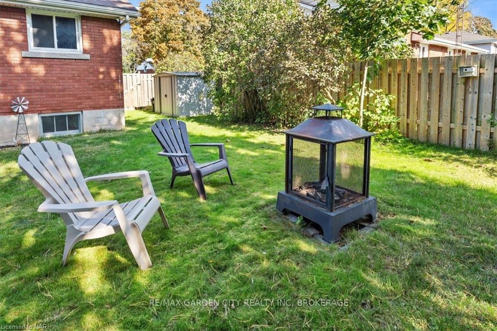 Photo 37 of 16 Hazelwood Avenue, Grimsby, Grimsby West — HOMEH