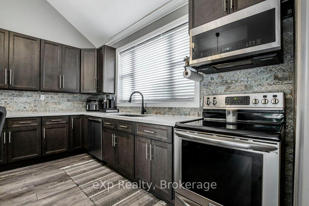 Photo 2 of 20 Brant Road, Brant, Paris — HOMEH