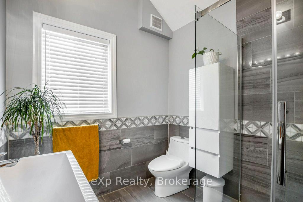 Photo 10 of 20 Brant Road, Brant, Paris — HOMEH