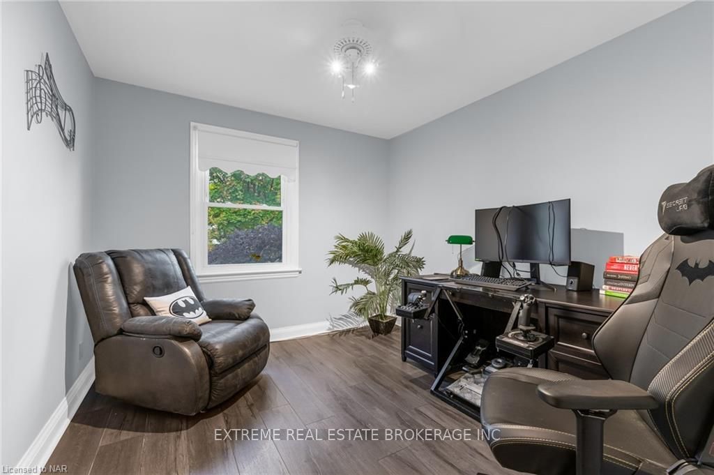Photo 15 of 38 Kerman Avenue, Grimsby, Grimsby West — HOMEH
