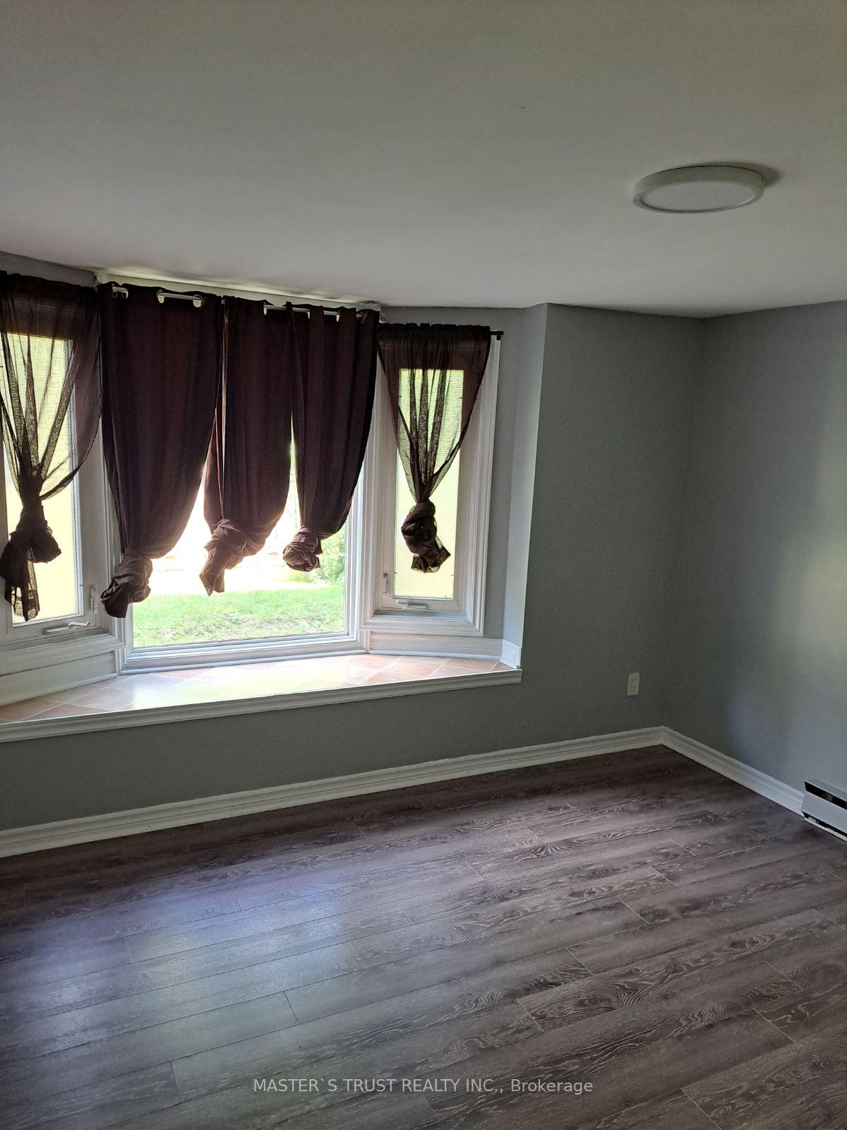 Photo 4 of Unit Unit 2, 286 Georgian Drive, Barrie, Georgian Drive — HOMEH