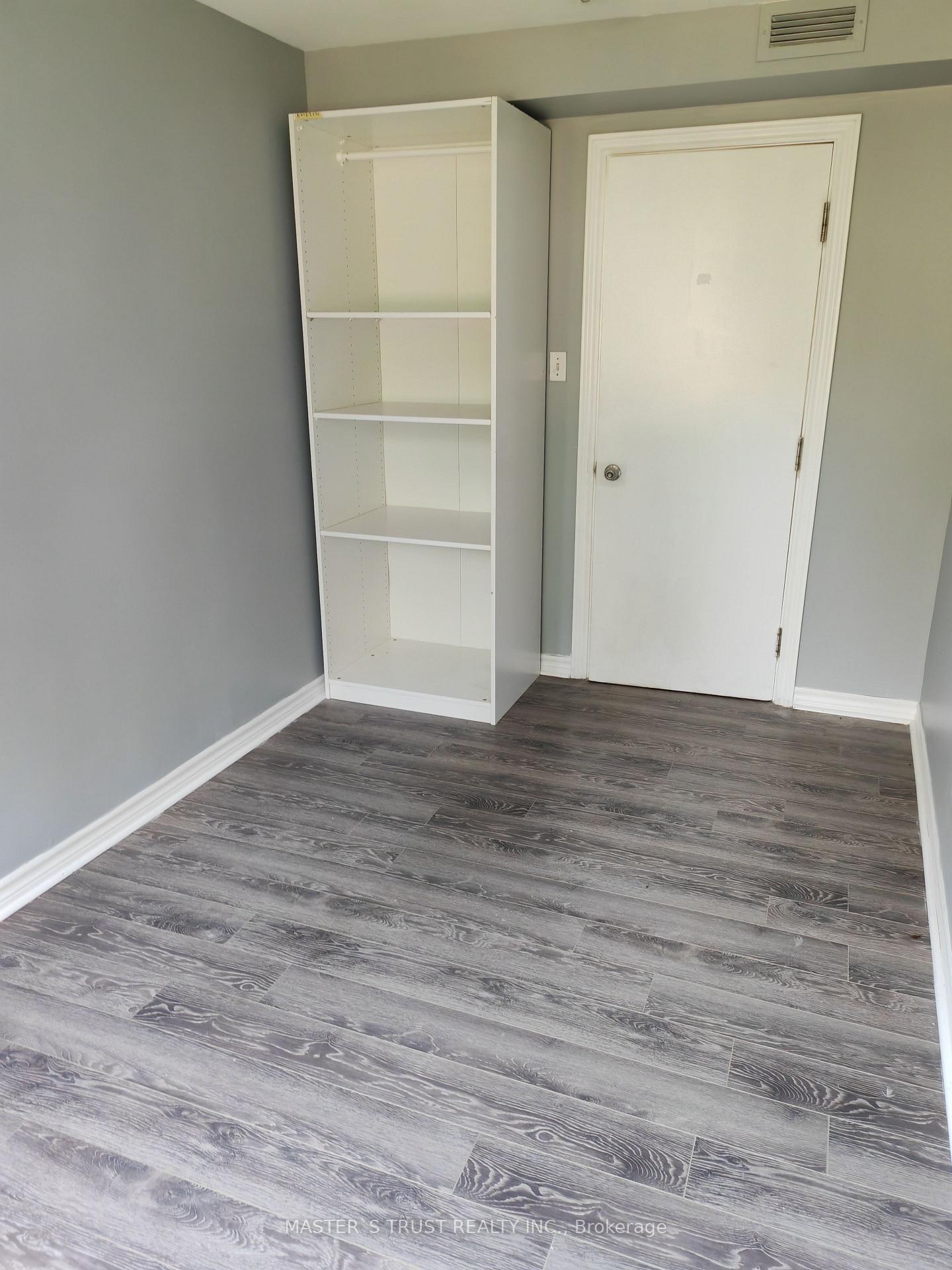 Photo 5 of Unit Unit 2, 286 Georgian Drive, Barrie, Georgian Drive — HOMEH