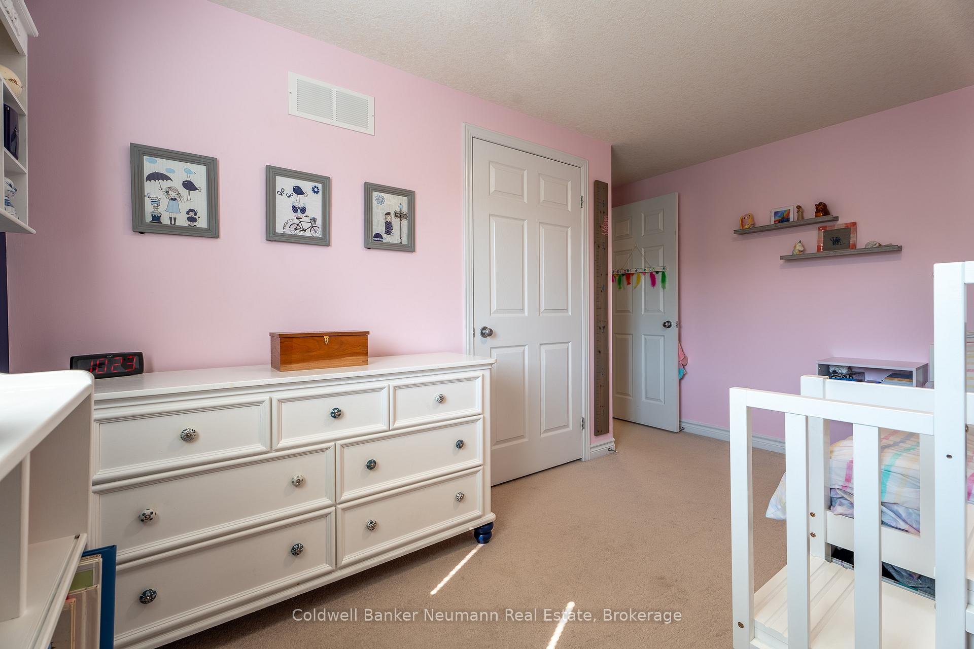 Photo 22 of 124 Clough Crescent, Guelph, Pineridge/Westminster Woods — HOMEH