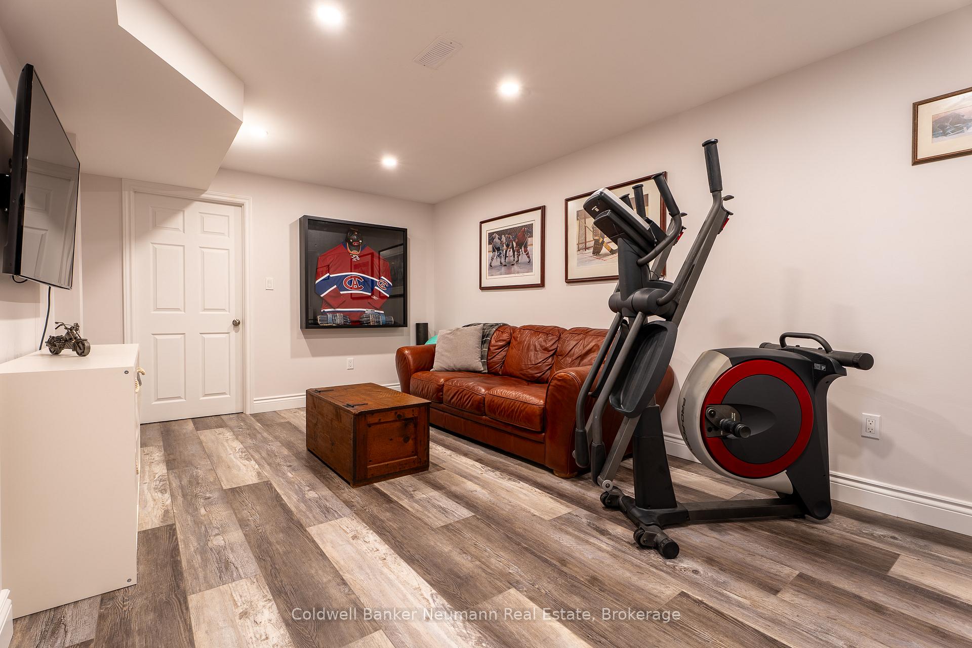Photo 26 of 124 Clough Crescent, Guelph, Pineridge/Westminster Woods — HOMEH