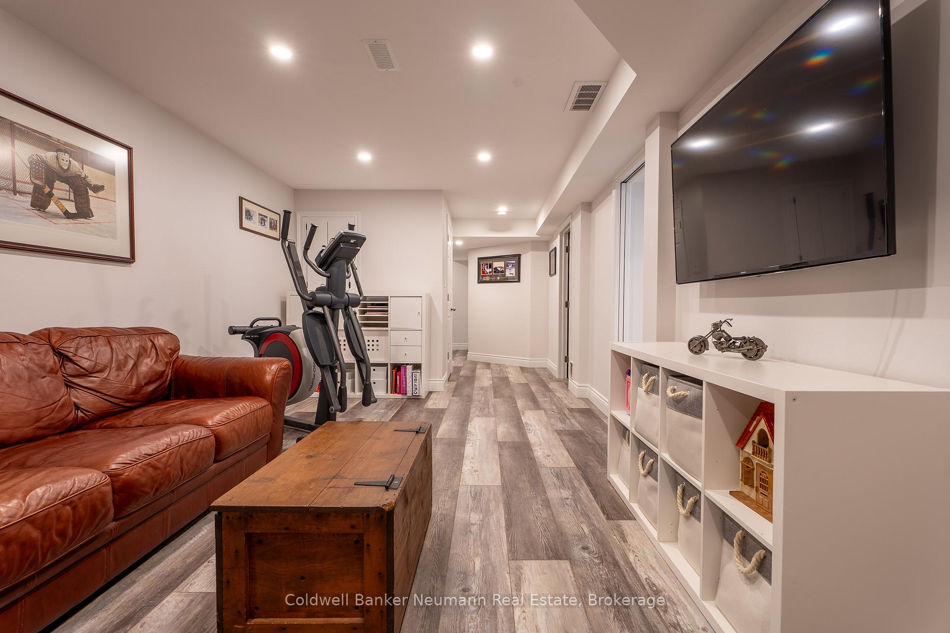 Photo 28 of 124 Clough Crescent, Guelph, Pineridge/Westminster Woods — HOMEH