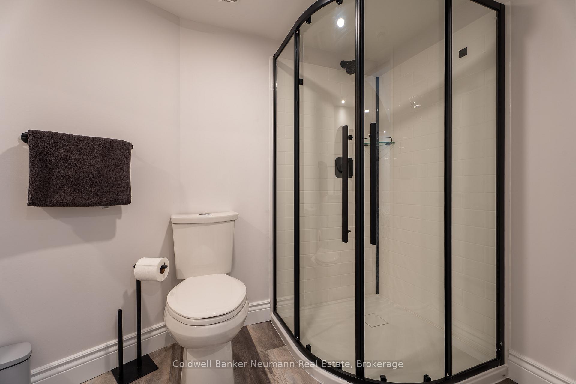 Photo 30 of 124 Clough Crescent, Guelph, Pineridge/Westminster Woods — HOMEH