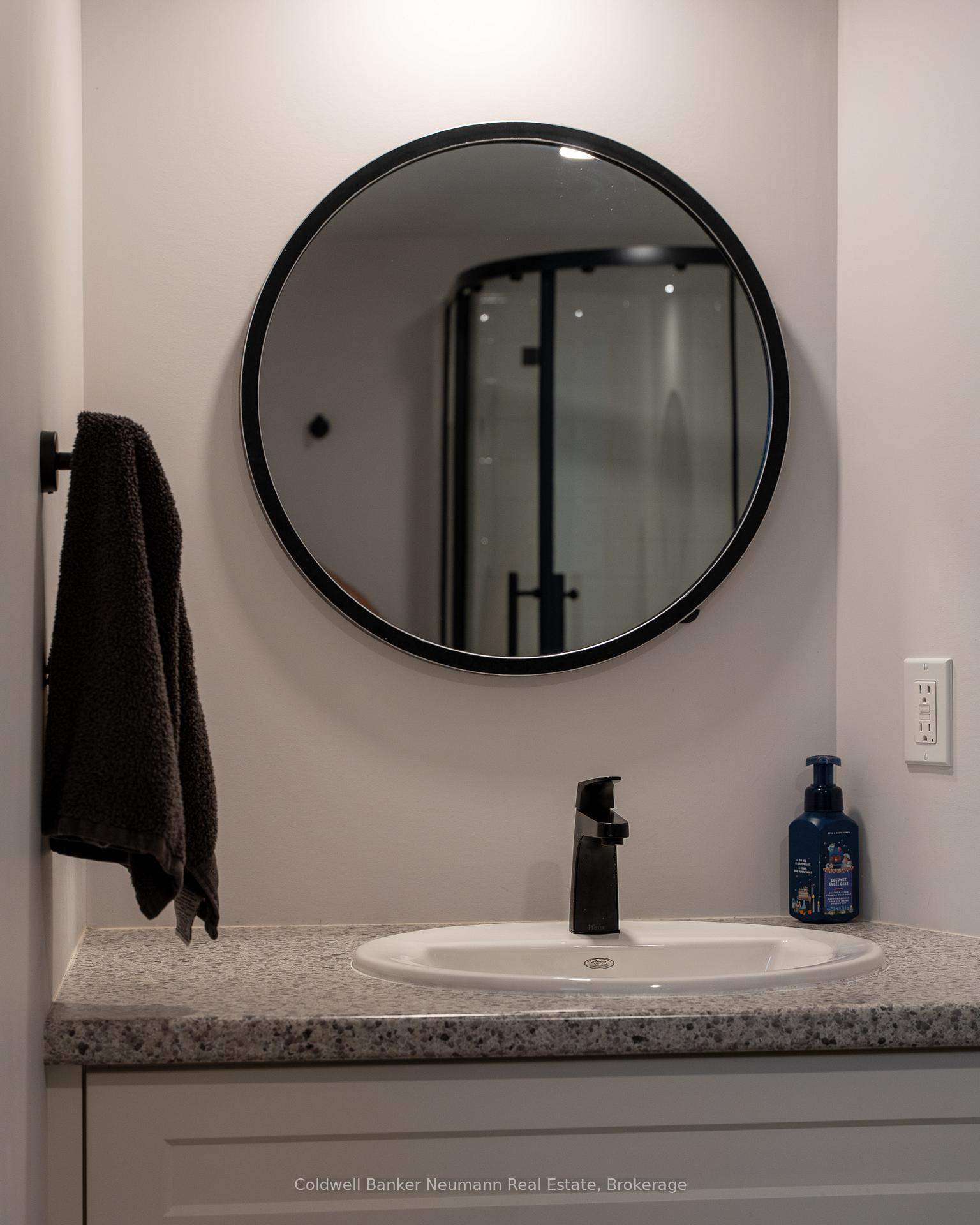 Photo 32 of 124 Clough Crescent, Guelph, Pineridge/Westminster Woods — HOMEH