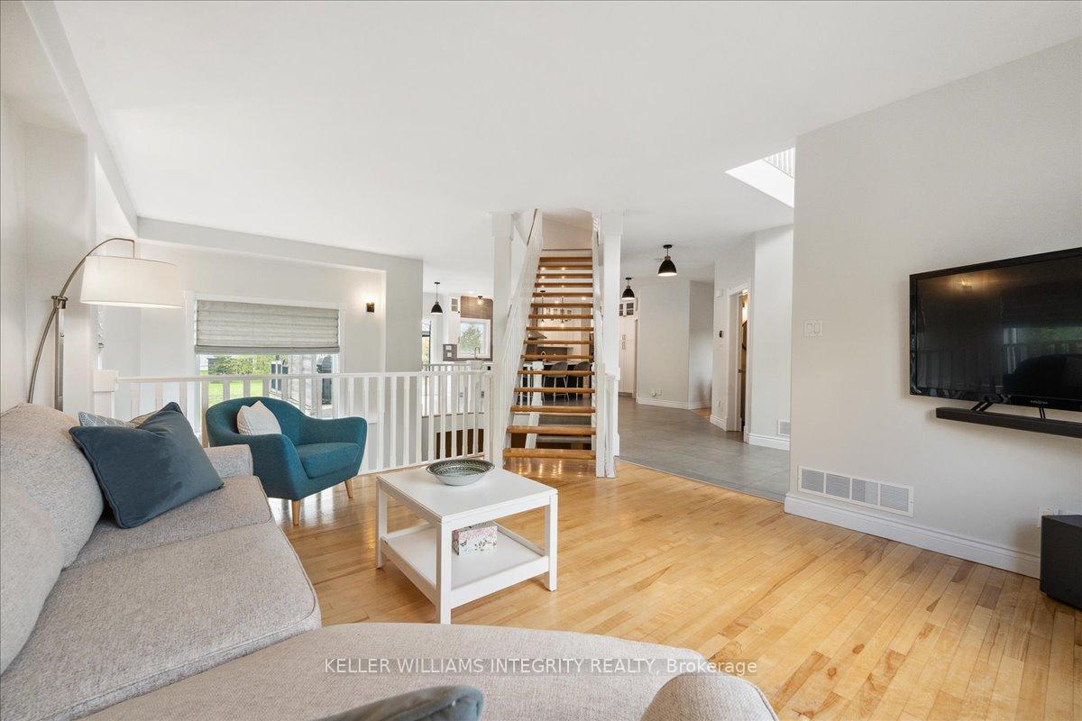 Photo 6 of 7010 Donwel Drive, Ottawa, Greely — HOMEH