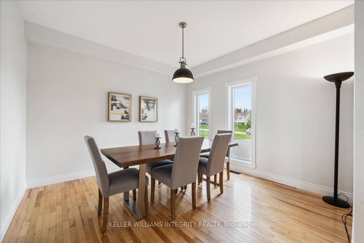 Photo 13 of 7010 Donwel Drive, Ottawa, Greely — HOMEH