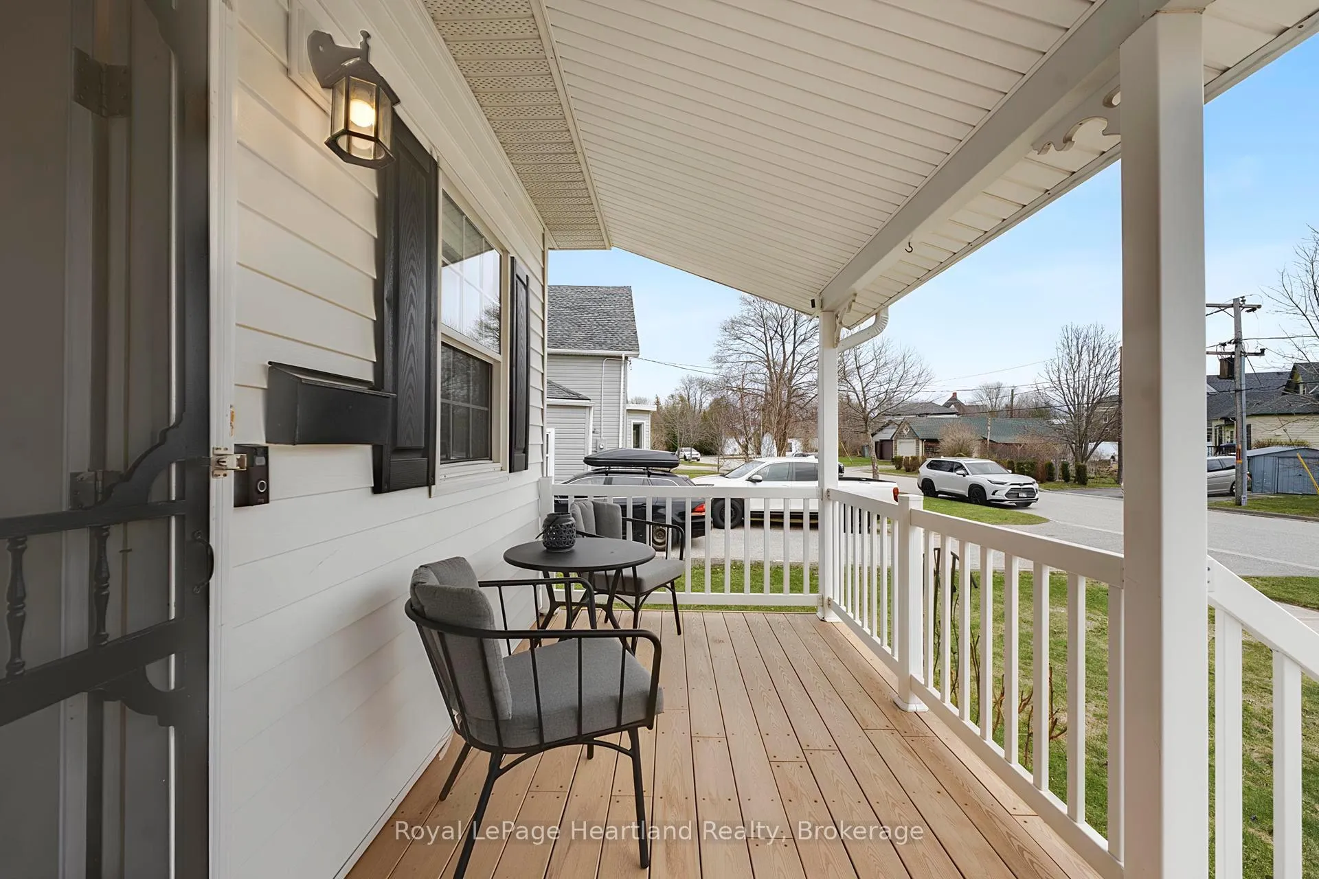 Photo 6 of 100 Arthur Street, Goderich, Goderich (Town) — HOMEH