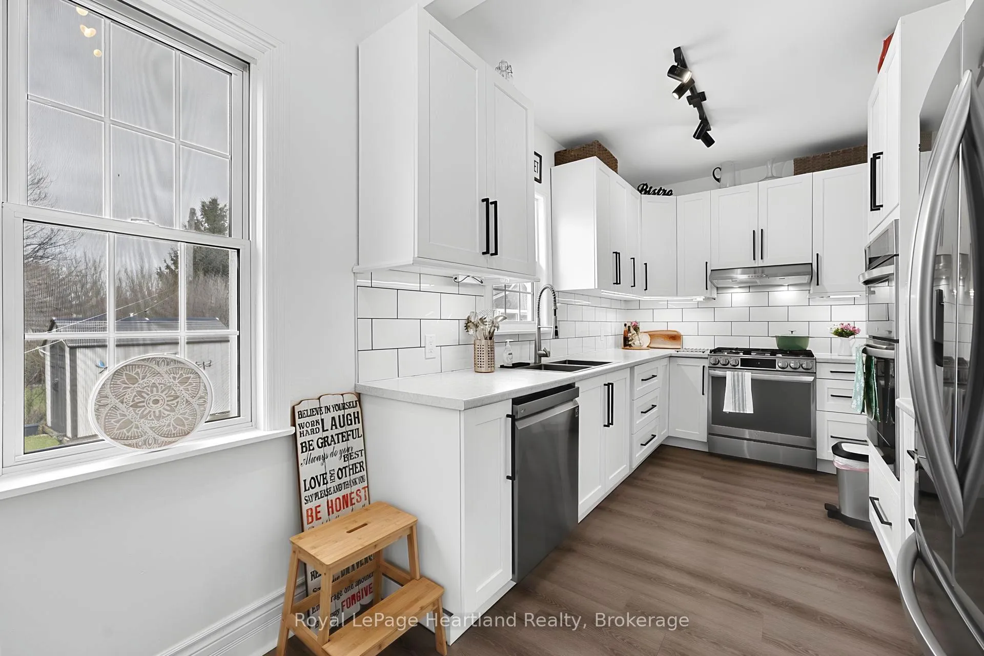 Photo 15 of 100 Arthur Street, Goderich, Goderich (Town) — HOMEH