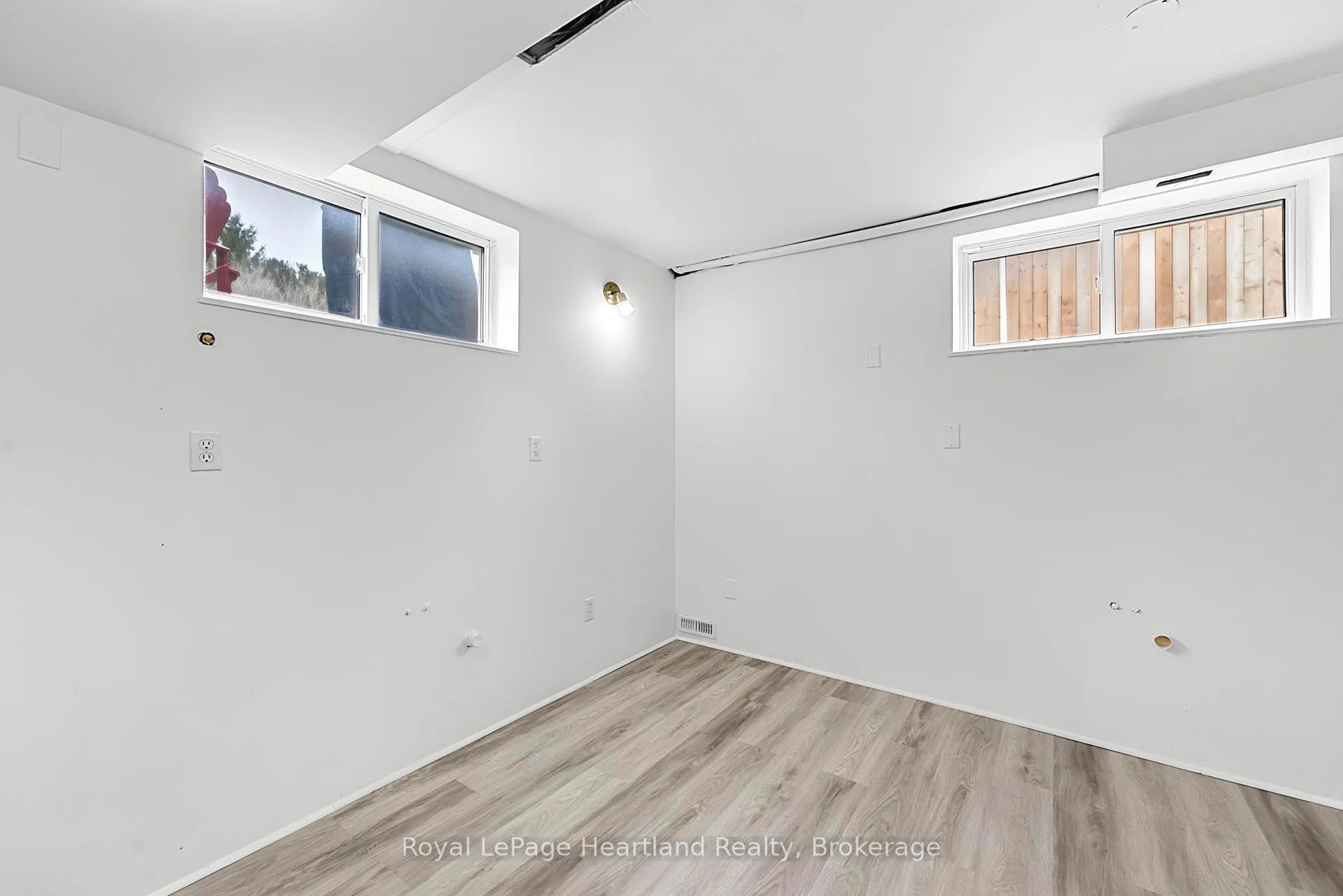 Photo 30 of 100 Arthur Street, Goderich, Goderich (Town) — HOMEH