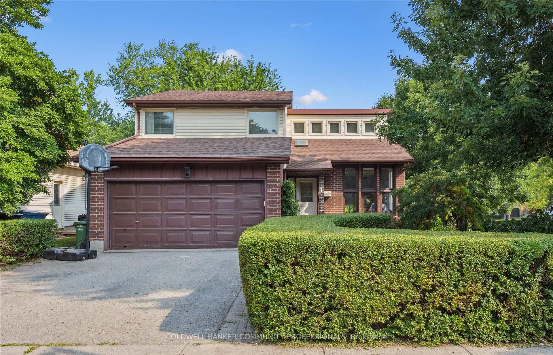 Photo 1 of 1 Thornhill Drive, Guelph, Willow West/Sugarbush/West Acres — HOMEH