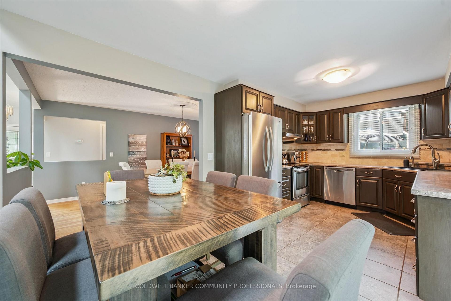 Photo 12 of 1 Thornhill Drive, Guelph, Willow West/Sugarbush/West Acres — HOMEH