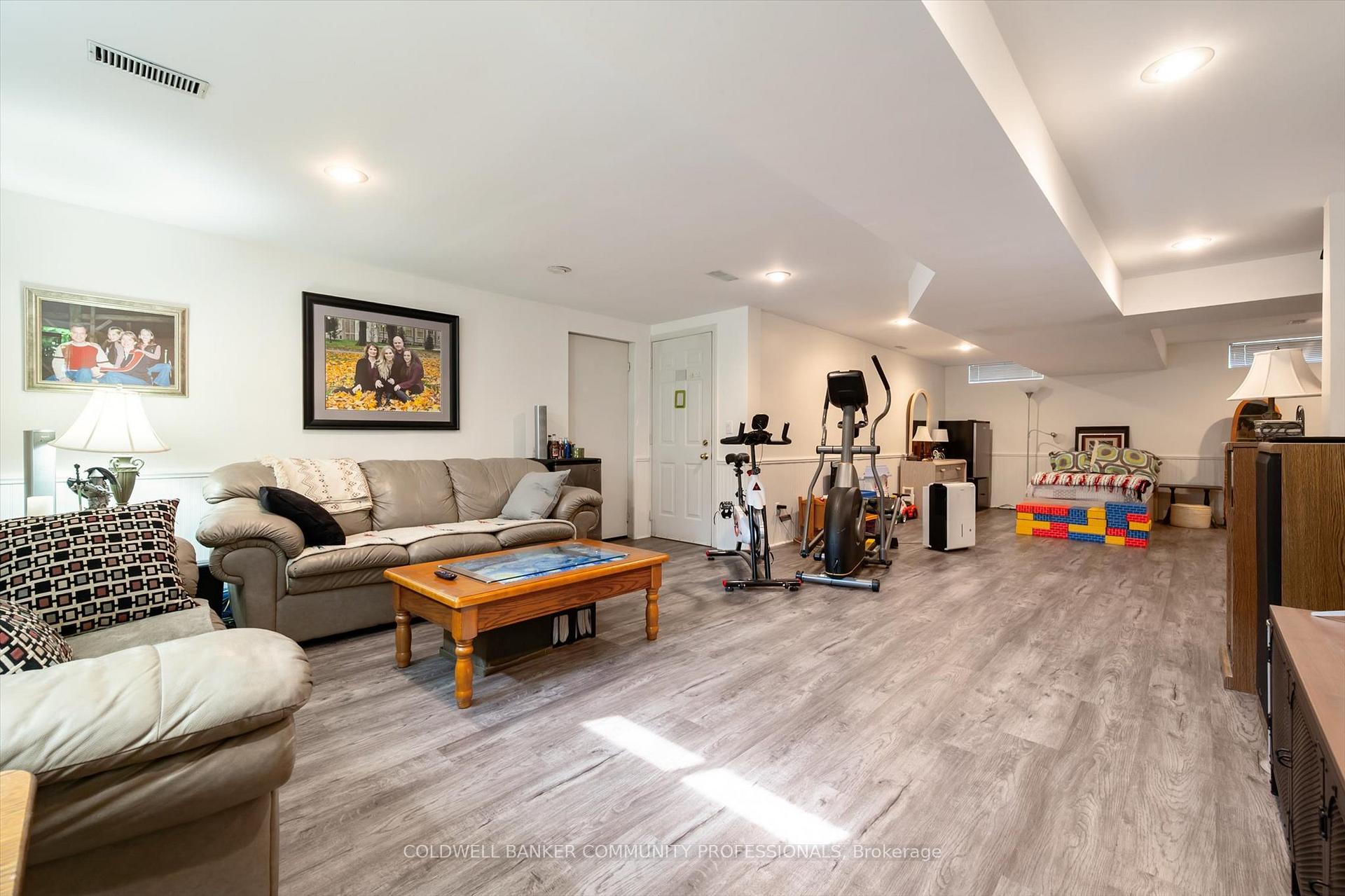 Photo 32 of 1 Thornhill Drive, Guelph, Willow West/Sugarbush/West Acres — HOMEH